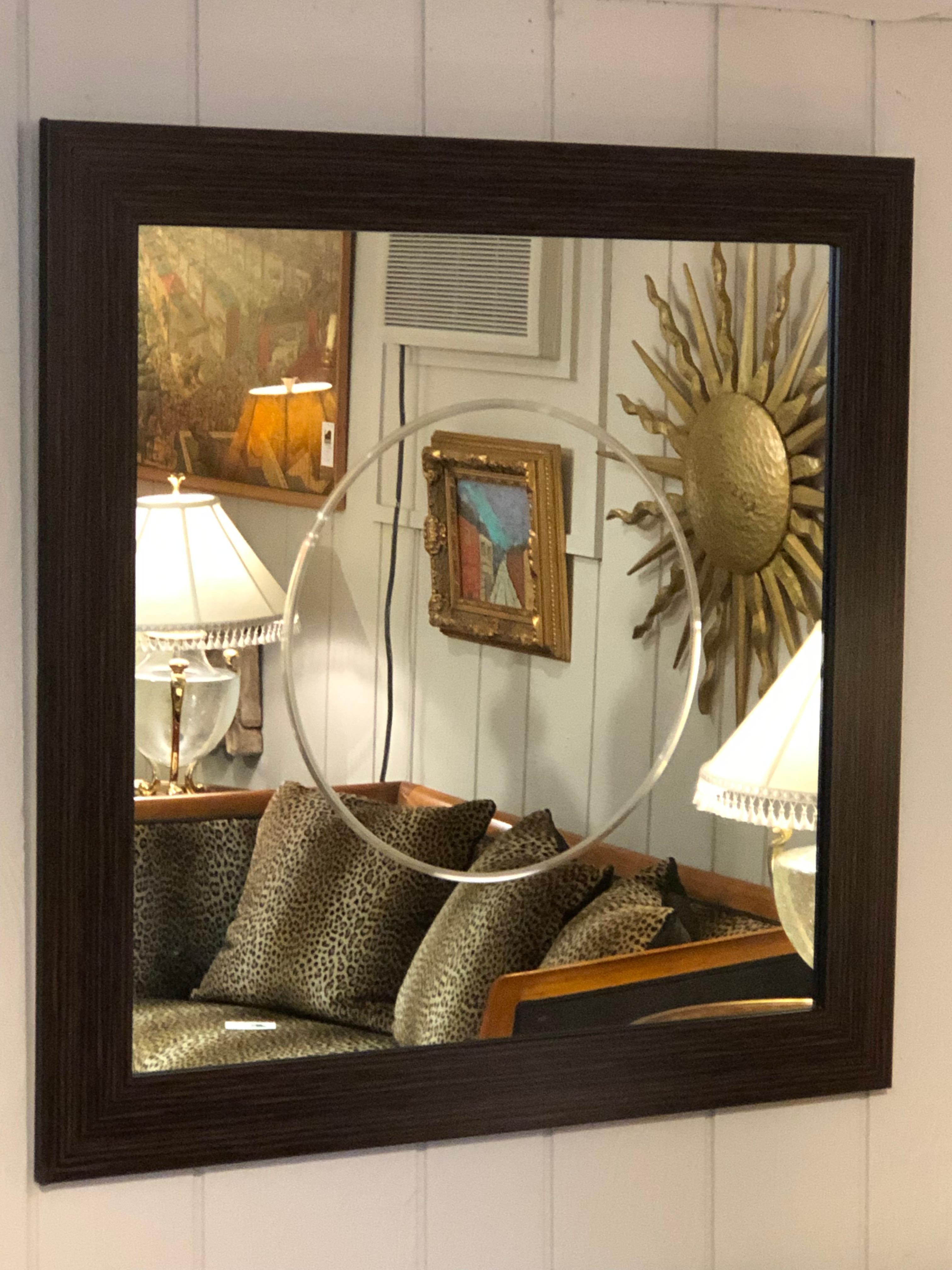 Grand miroir contemporain avec motif circulaire au centre Excellent état - En vente à Hopewell, NJ