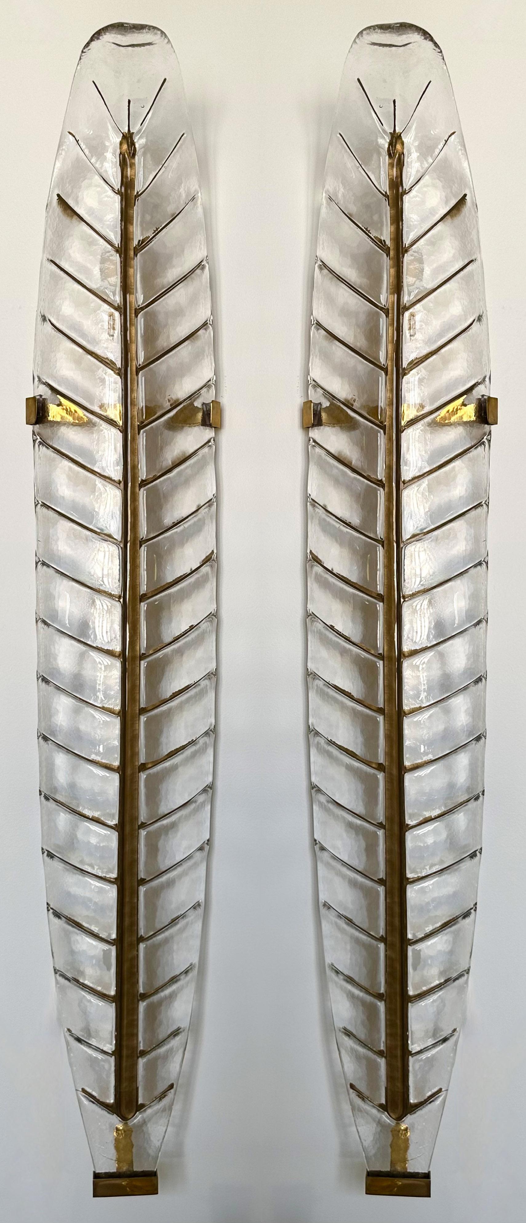 Großes Contemporary-Paar aus Messing und vergoldetem Murano-Glas Palm Tree Sconces, Italien im Angebot 3