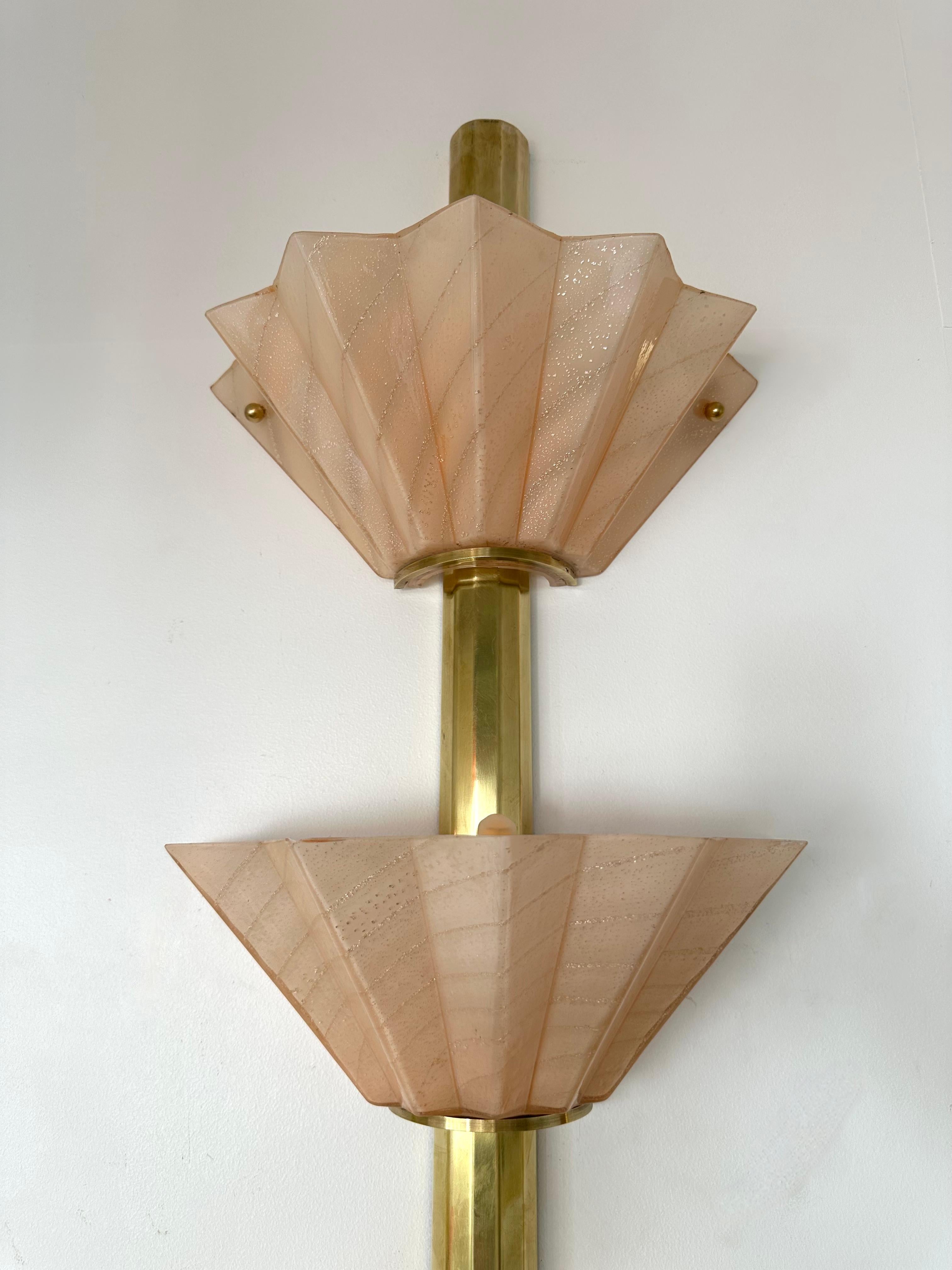 Large Contemporary Pair of Brass and Pink Gold Leaf Murano Glass Sconces, Italy For Sale 3