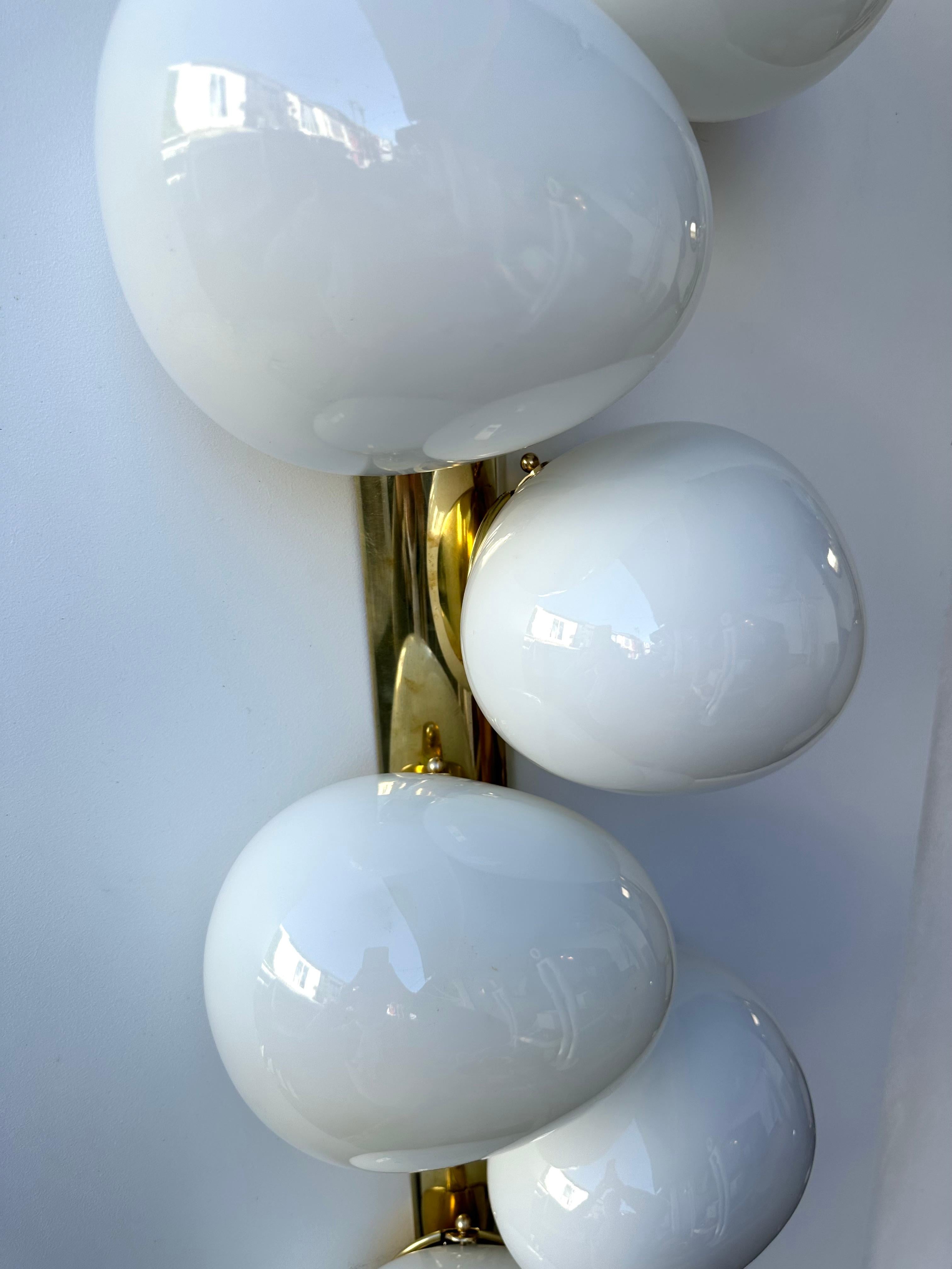 Large Contemporary Pair of Brass and White Bulb Murano Glass Sconces, Italy For Sale 5