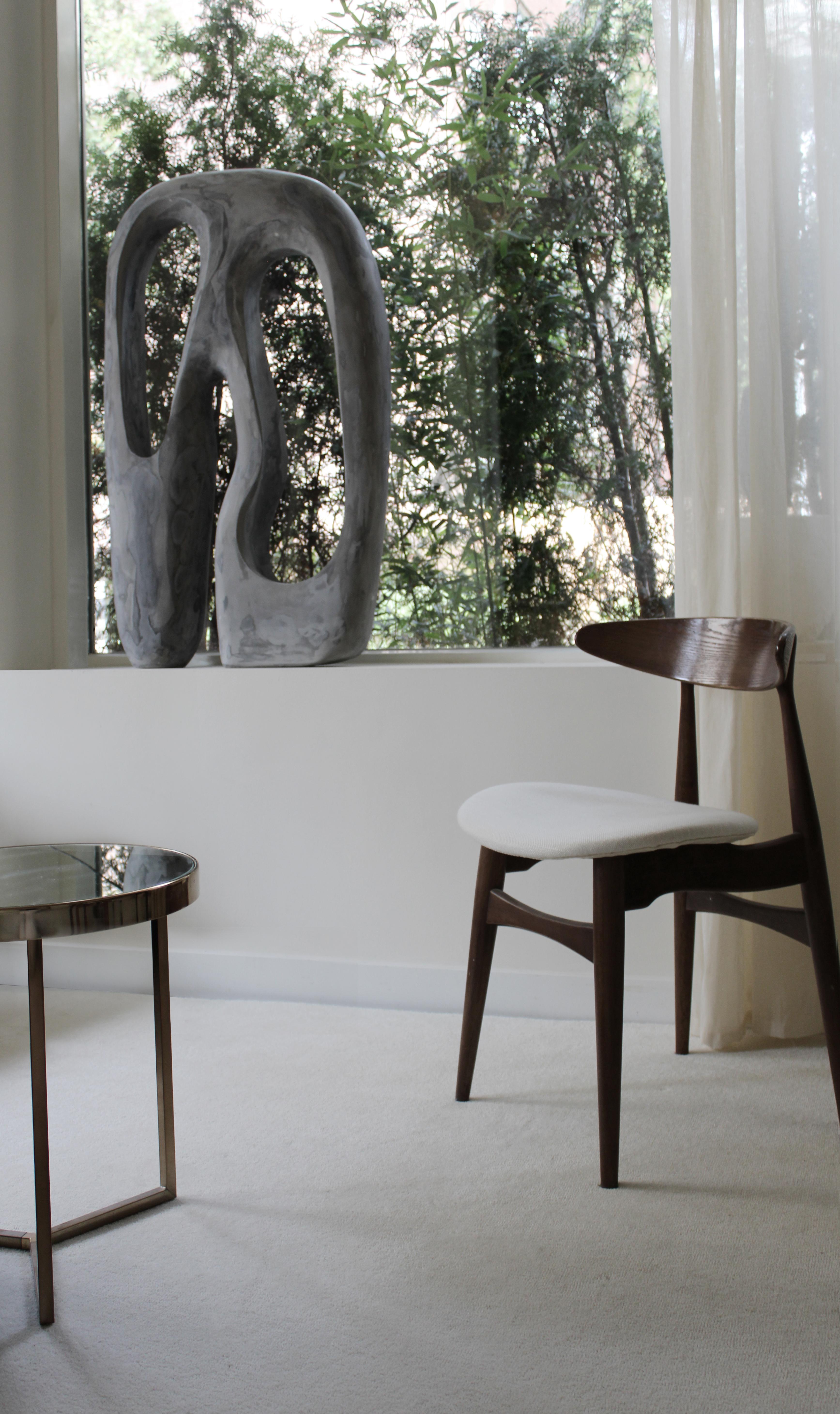 Intonaco Grande lampada da terra scultorea contemporanea, design organico da collezione di AOAO in vendita