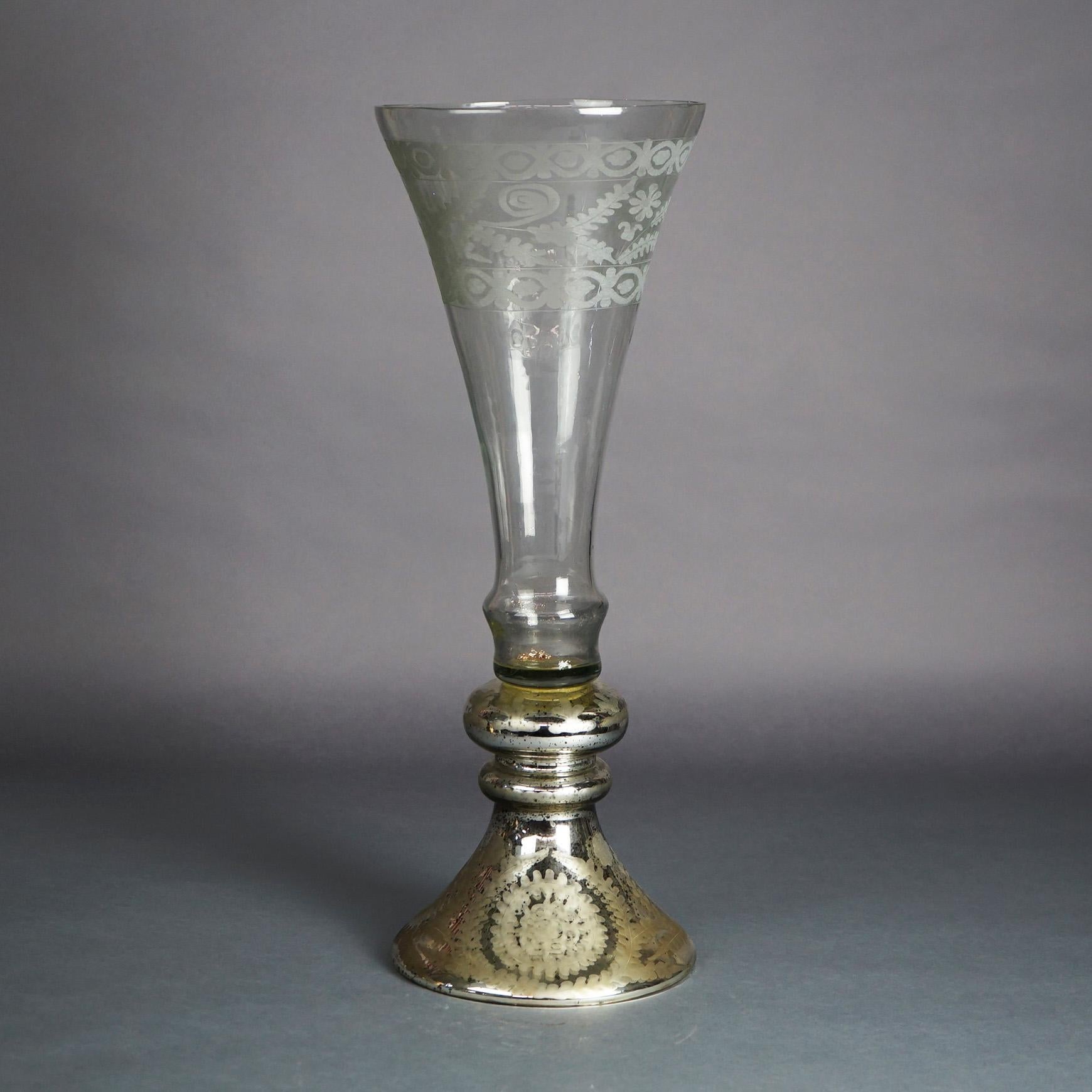 Grand vase à fleurs cannelé en verre au mercure argenté contemporain 20e siècle Bon état - En vente à Big Flats, NY