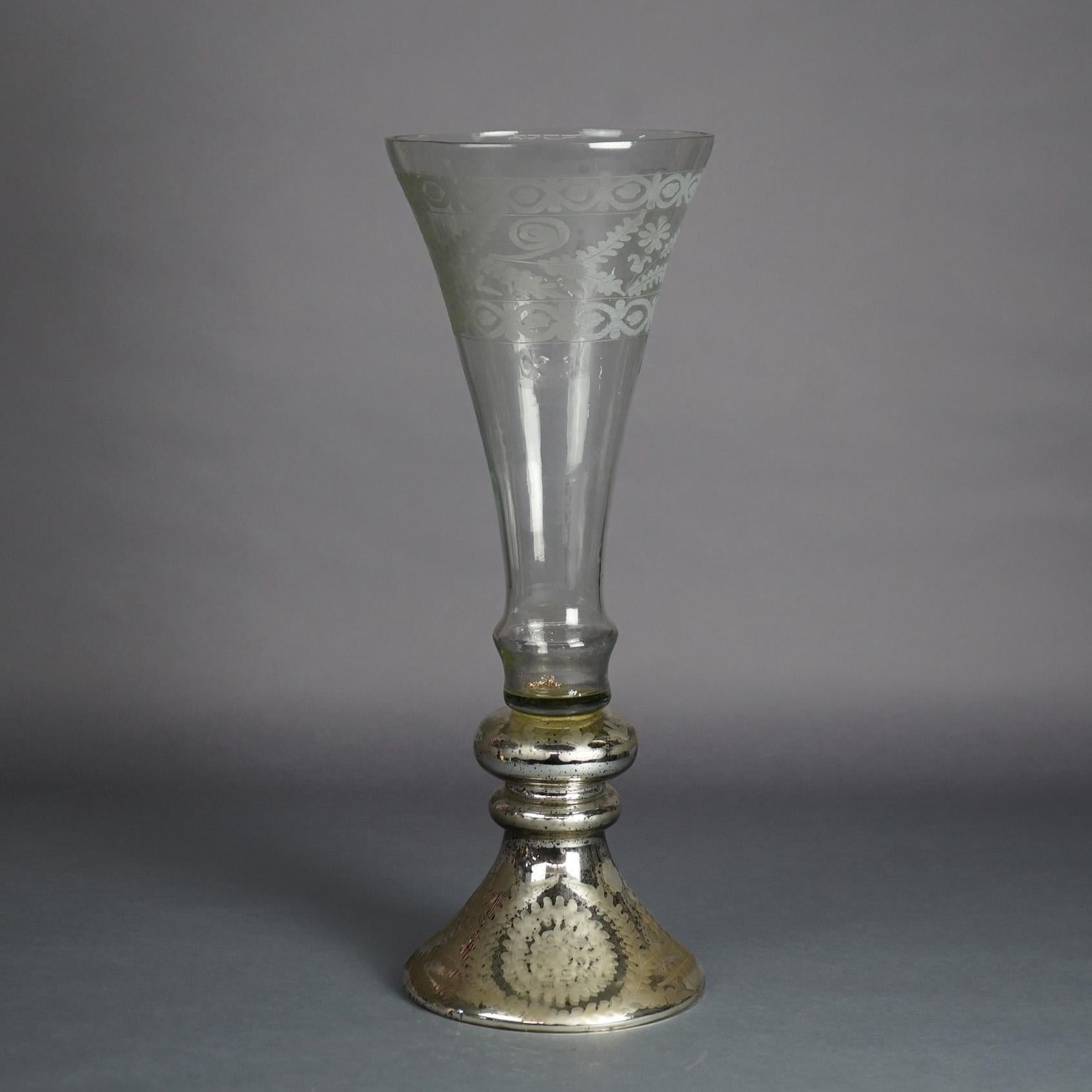 20ième siècle Grand vase à fleurs cannelé en verre au mercure argenté contemporain 20e siècle en vente