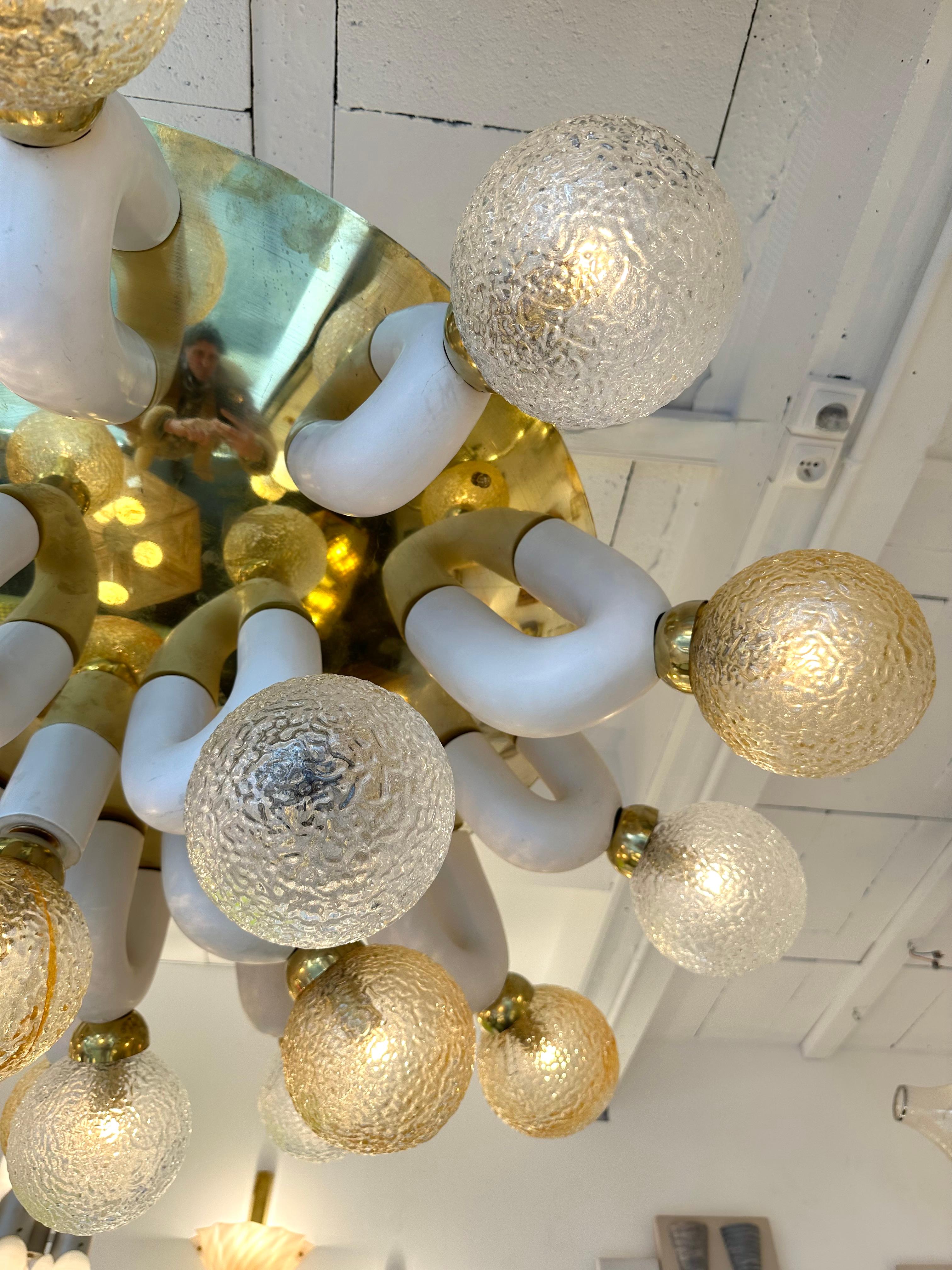 Large Contemporary U Ceramic Chandelier Brass and Murano Glass , Italy For Sale 4
