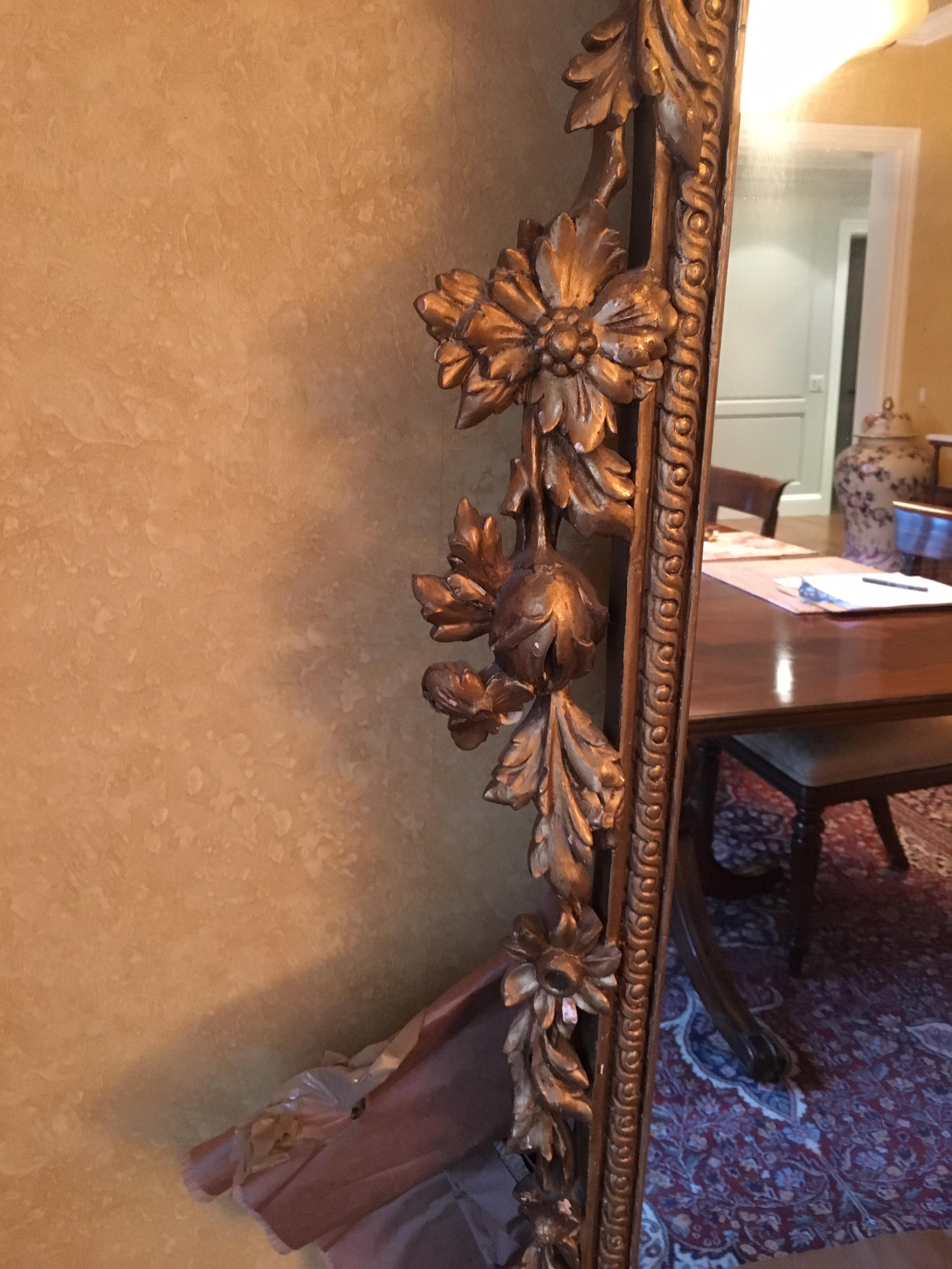 Large Continental Gilt Parlor Mirror, 20th Century For Sale 4