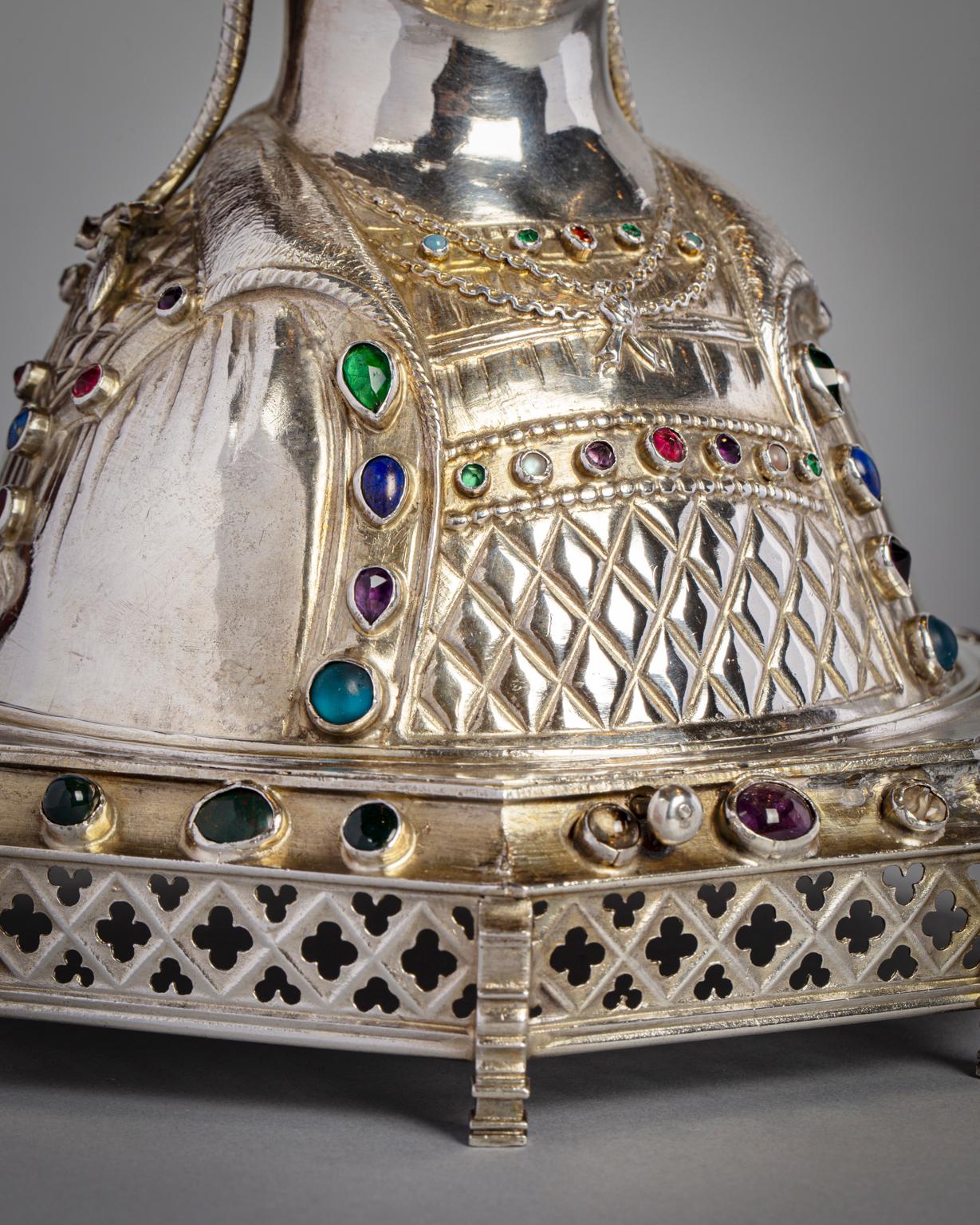Large Continental Silver and Jeweled Female Coffret, Hanau, Late 19th century In Good Condition For Sale In New York, NY