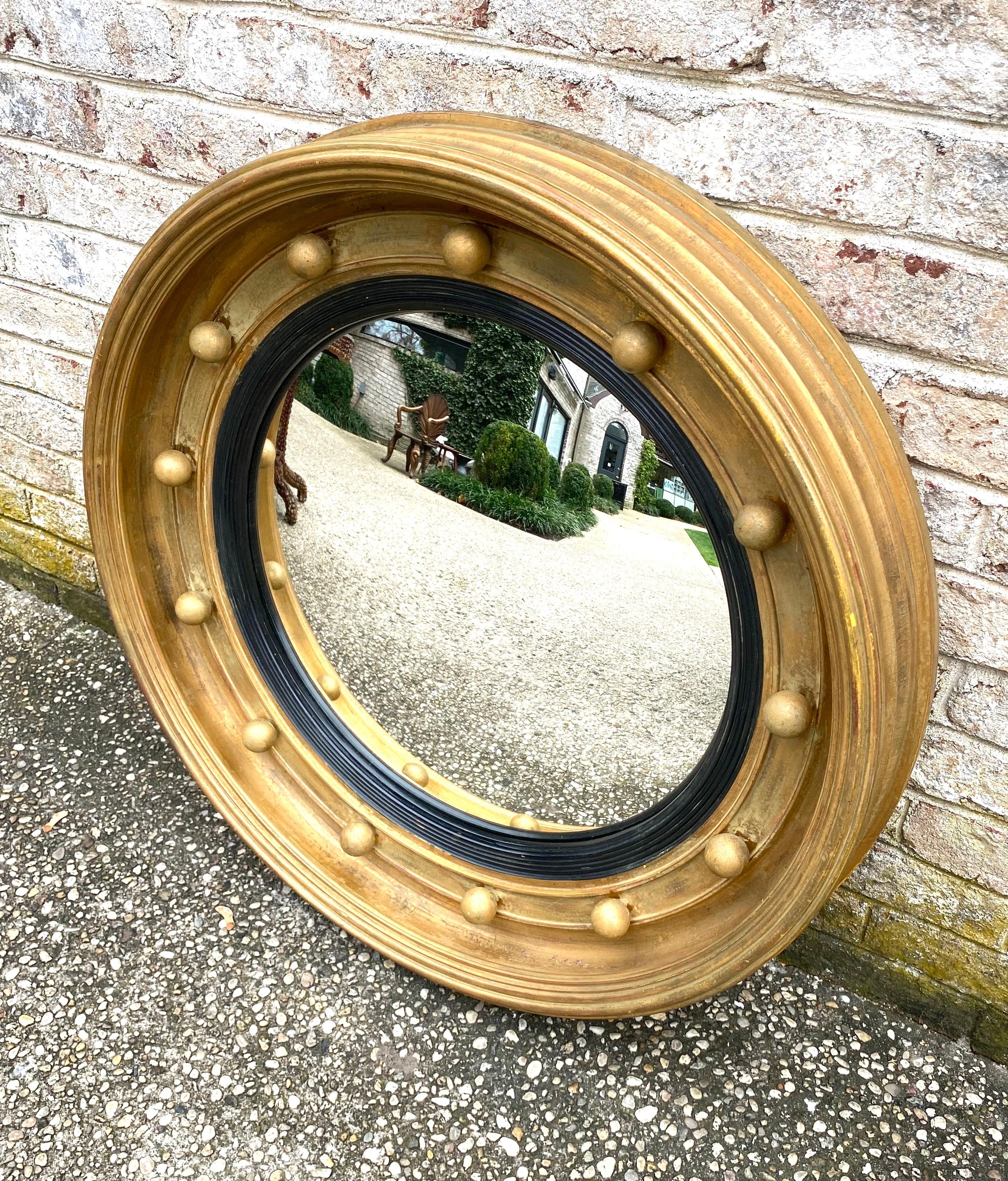 Large Convex Gold Round Mirror In Good Condition For Sale In East Hampton, NY