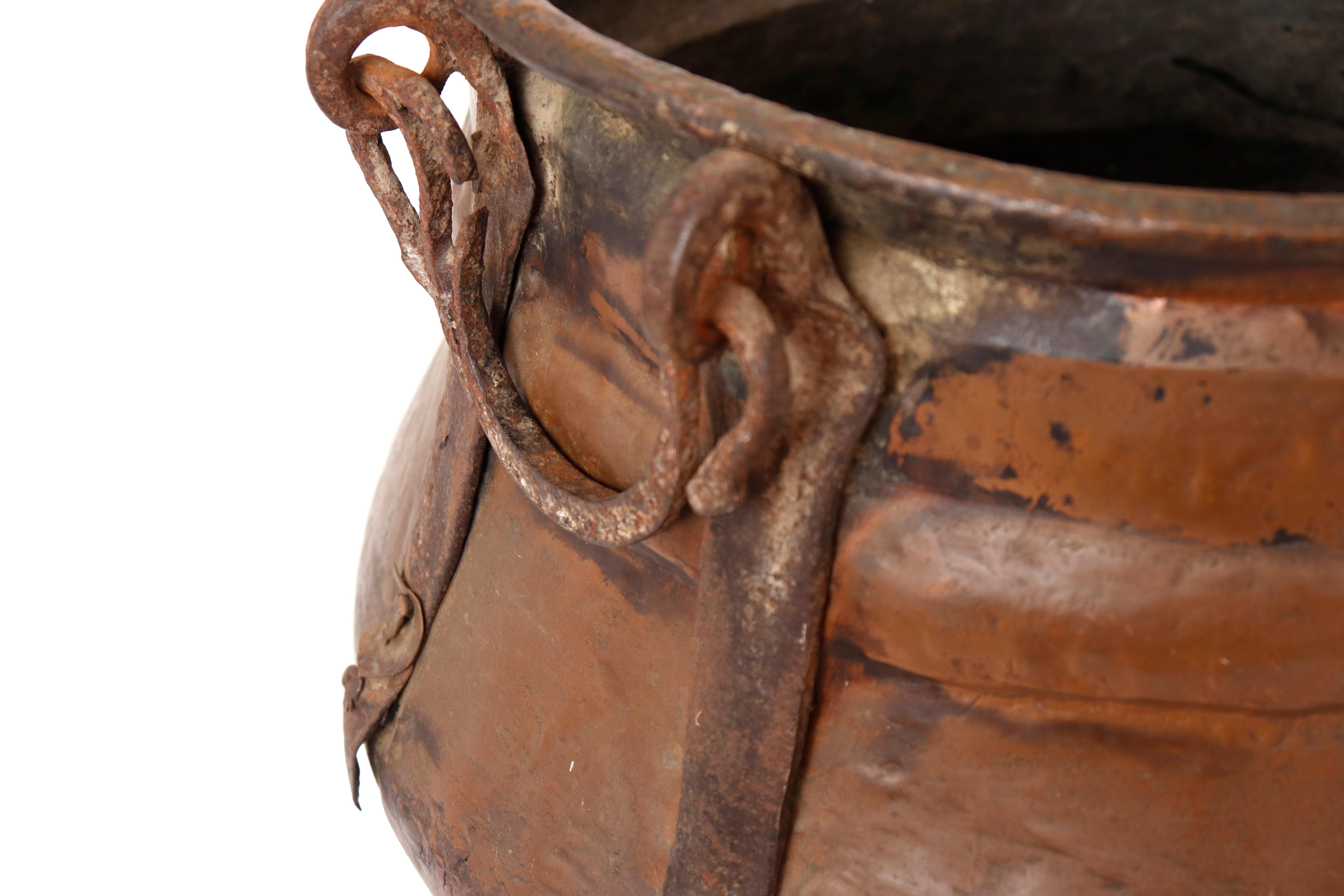 Large Copper Cauldron In Good Condition In Bradenton, FL