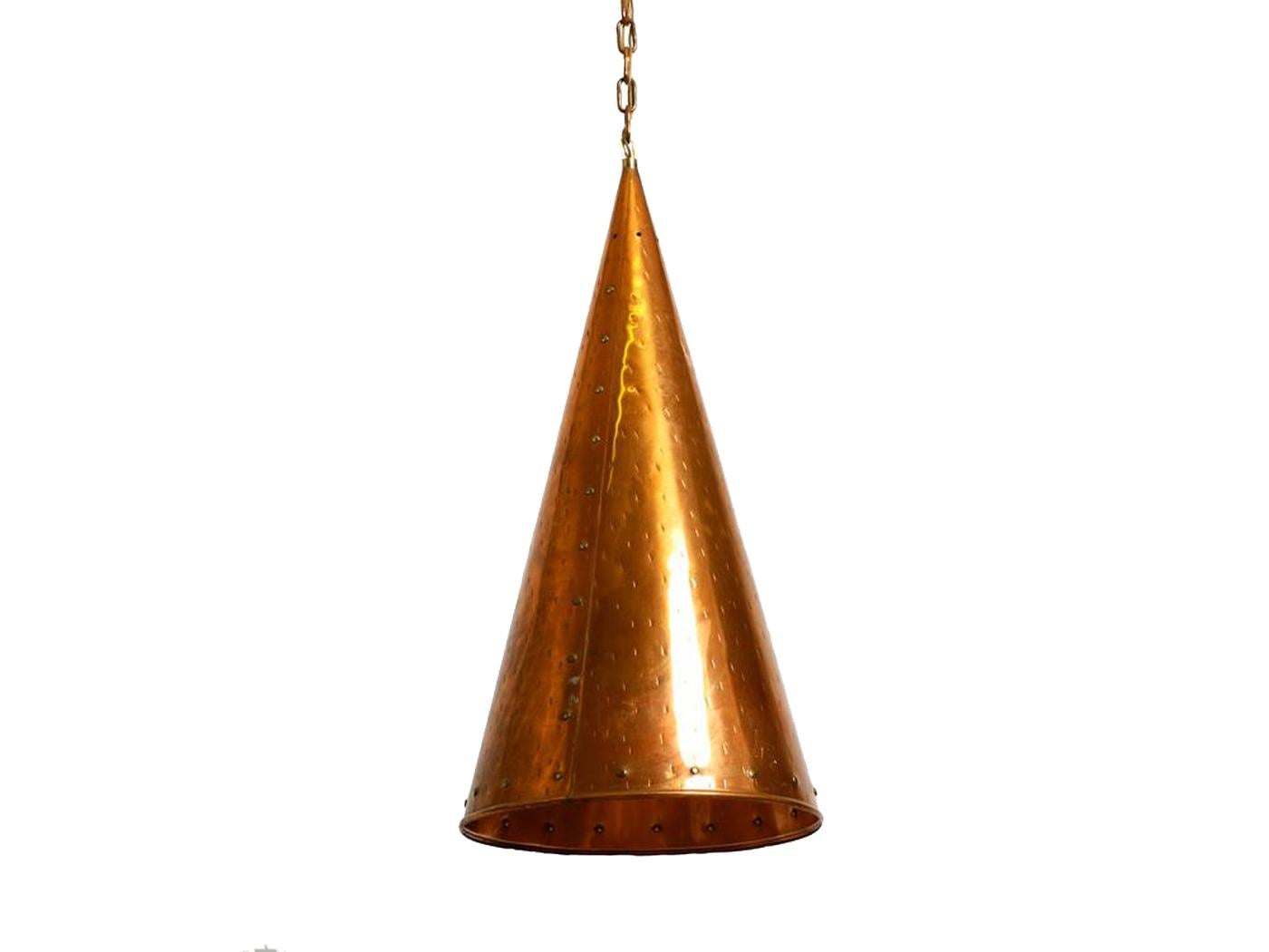 Large Copper Cone Pendant Lamp from Th Valentiner Copenhagen, Denmark, 1960s. Minimalist design in the shape of a cone. 
Very good vintage condition, no damages to the lamp. Patina with very minor signs of wear. 100% original condition. With