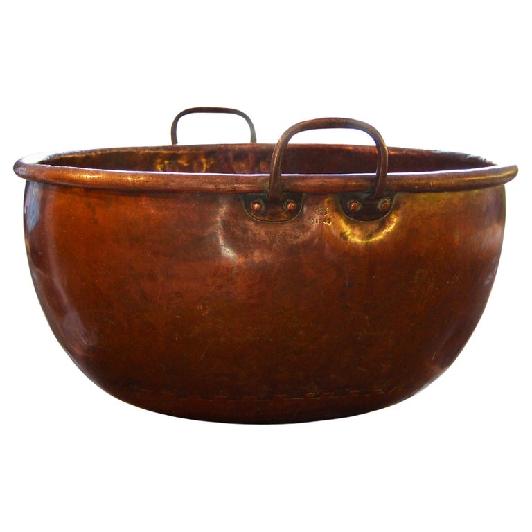 Large Copper Pot with Rounded Base, "Bréhier", Paris, France For Sale