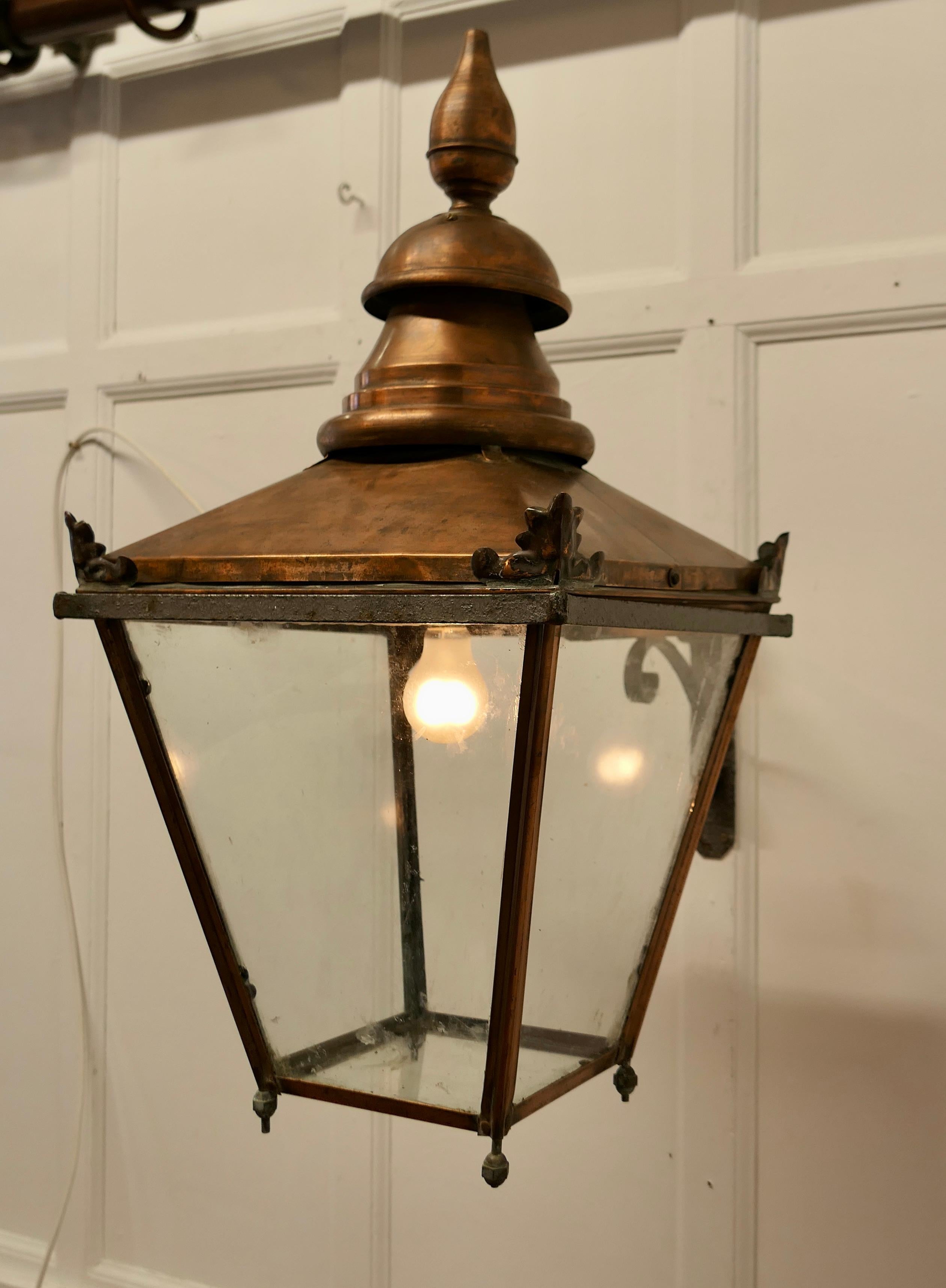 Large Copper Wall Hanging Lantern    This is a Large Copper street light style  In Good Condition In Chillerton, Isle of Wight