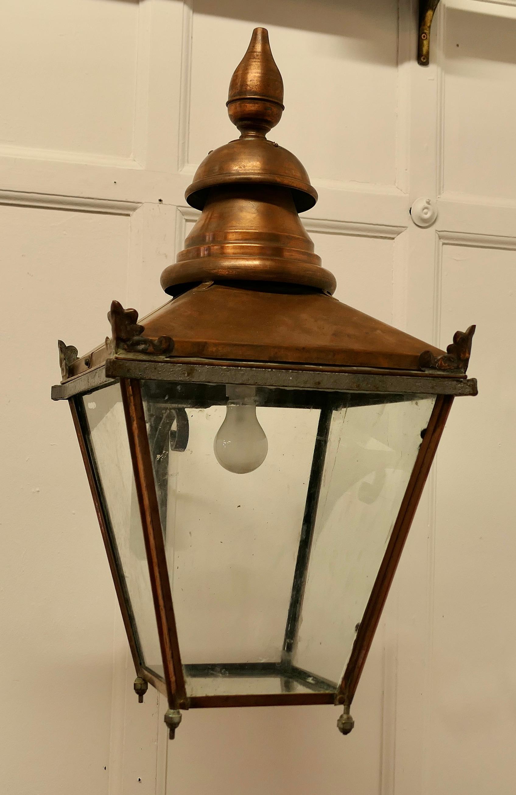 Large Copper Wall Hanging Lantern    This is a Large Copper street light style  2