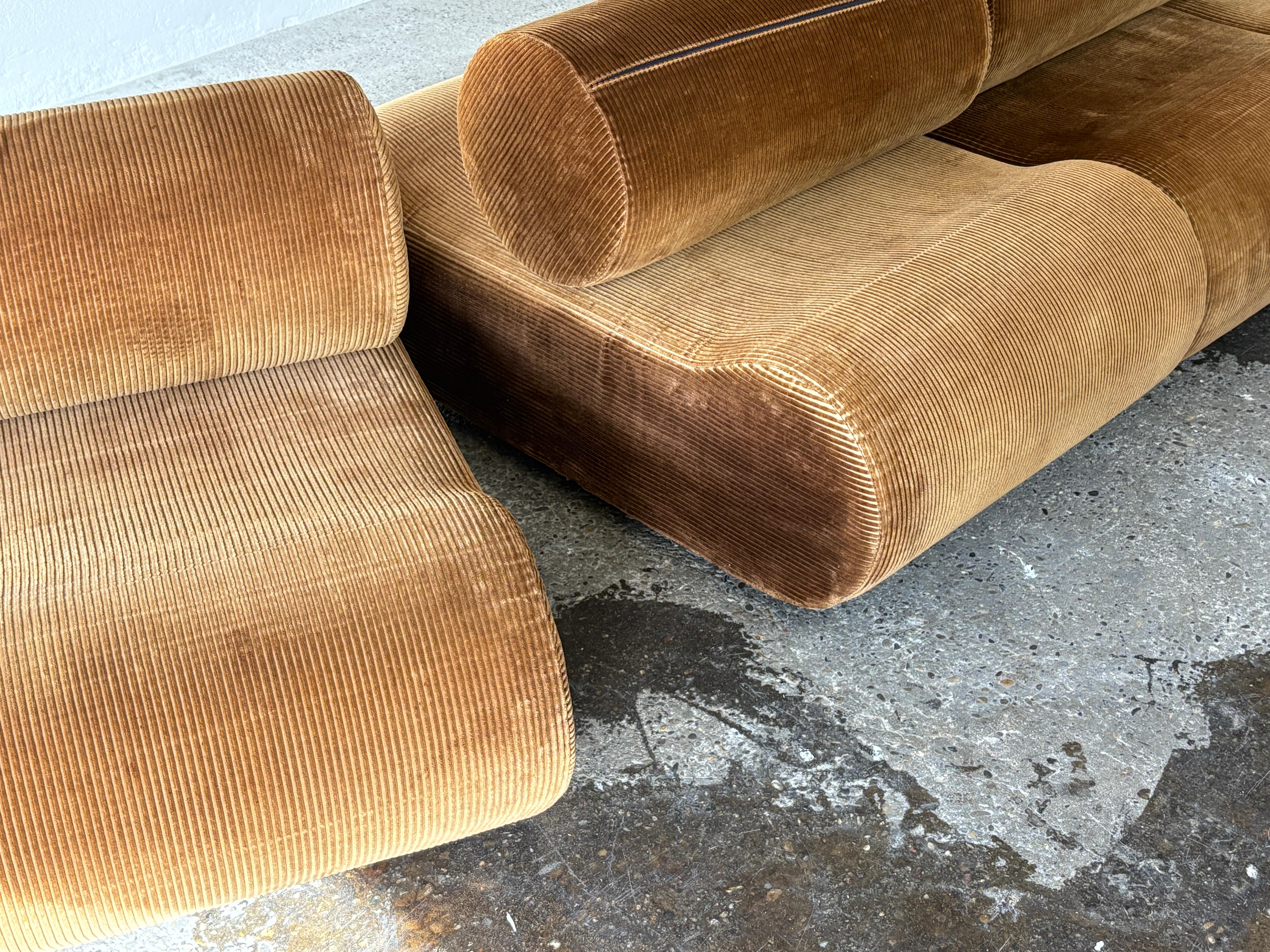 large Corbi sectional sofa designed by Klaus Uredat for COR 1972 five seats in vendita 8