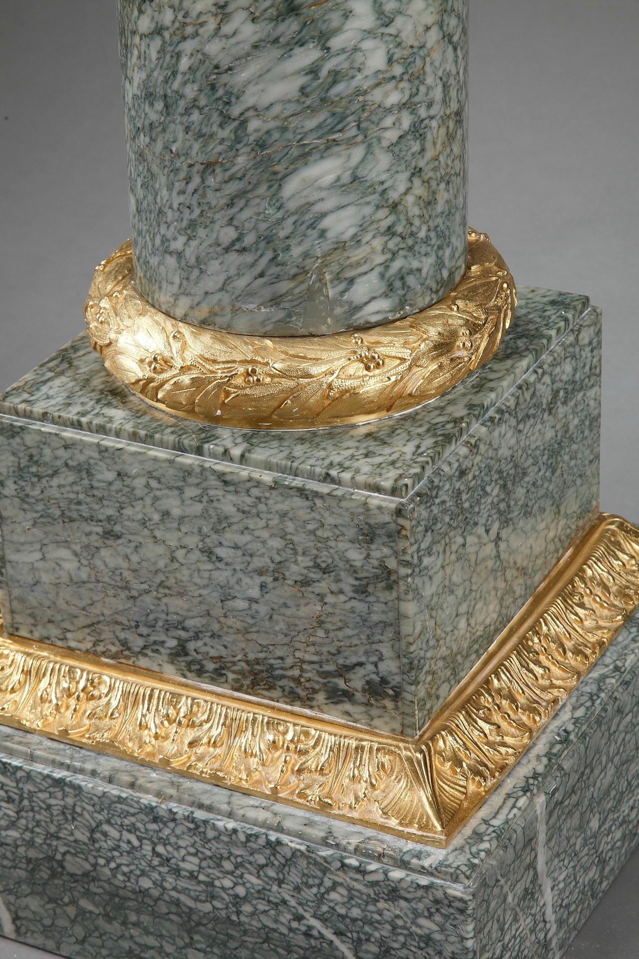 Grand piédestal corinthien en marbre et bronze doré  en vente 5