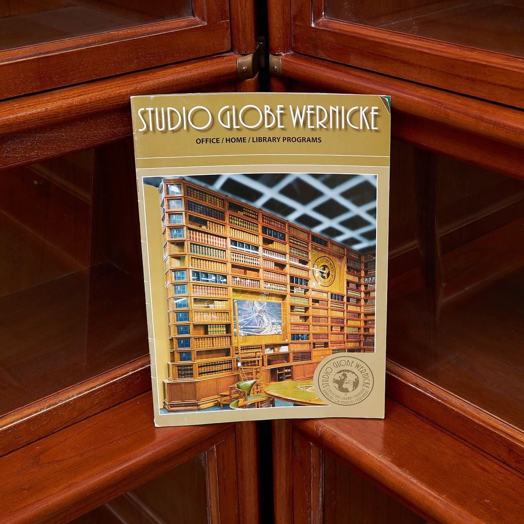 Grande libreria componibile ad angolo Barrister, Replica di Studio Globe Wernicke in vendita 8