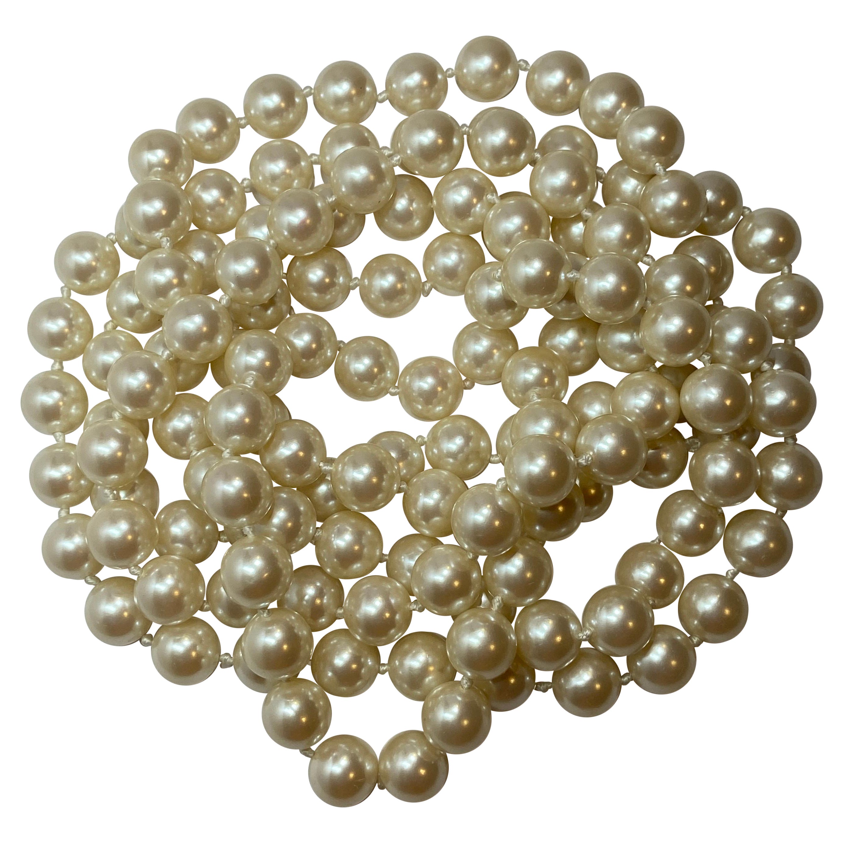 Grand collier de perles extra-long de style Costume noué à la main, semblable à un Chanel