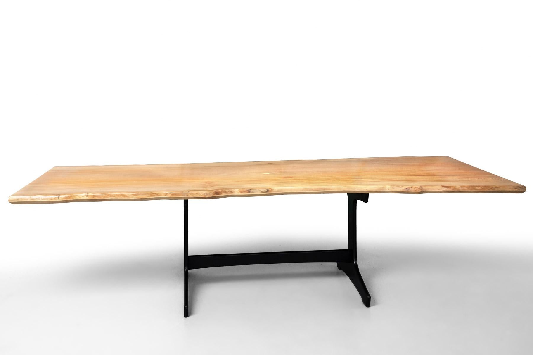Großer Cotemporary French Plane Massivholz Live Edge Esstisch - 10 Personen (Handgefertigt)