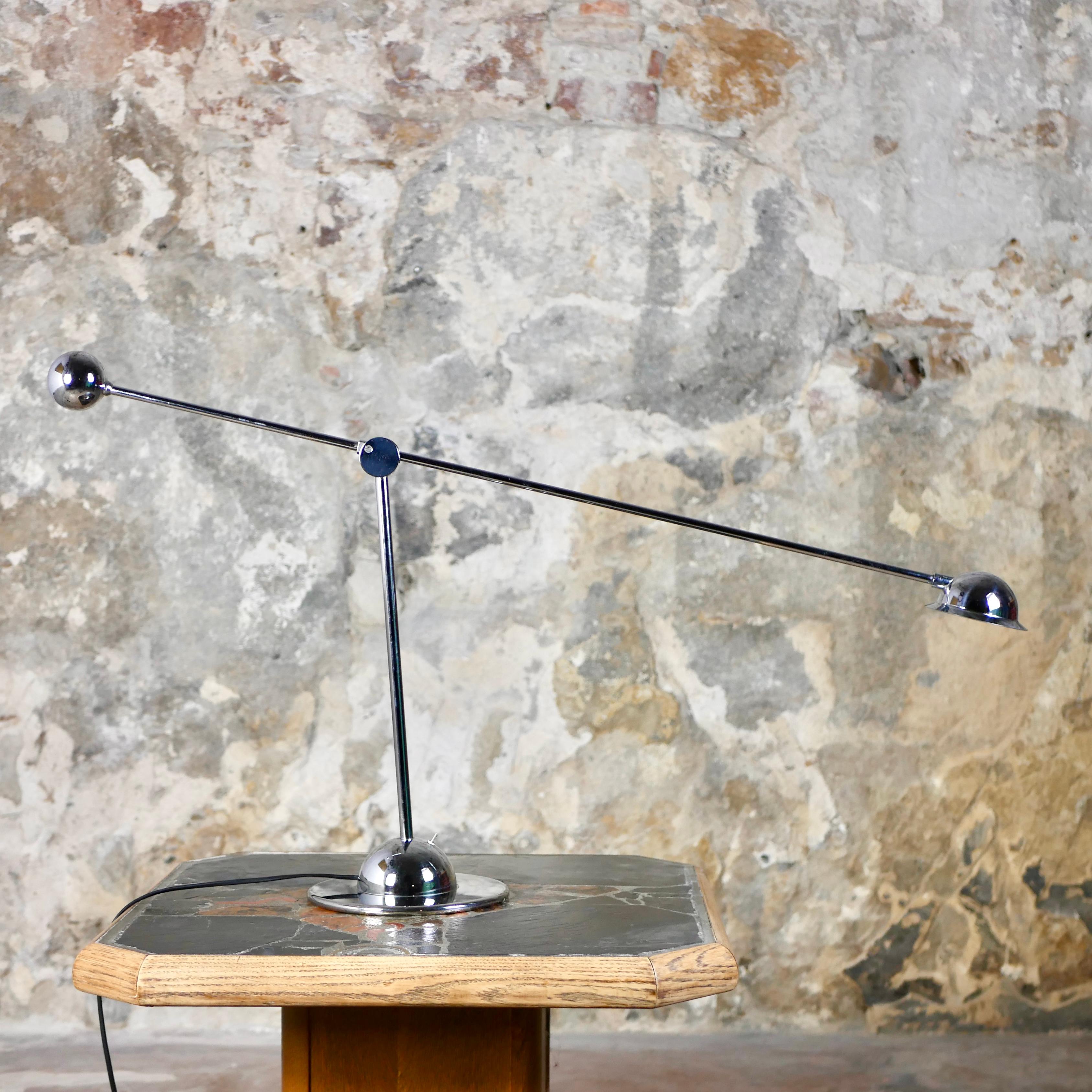 Late 20th Century Large counterweight desklamp by Optelma, Switzerland, 1980s