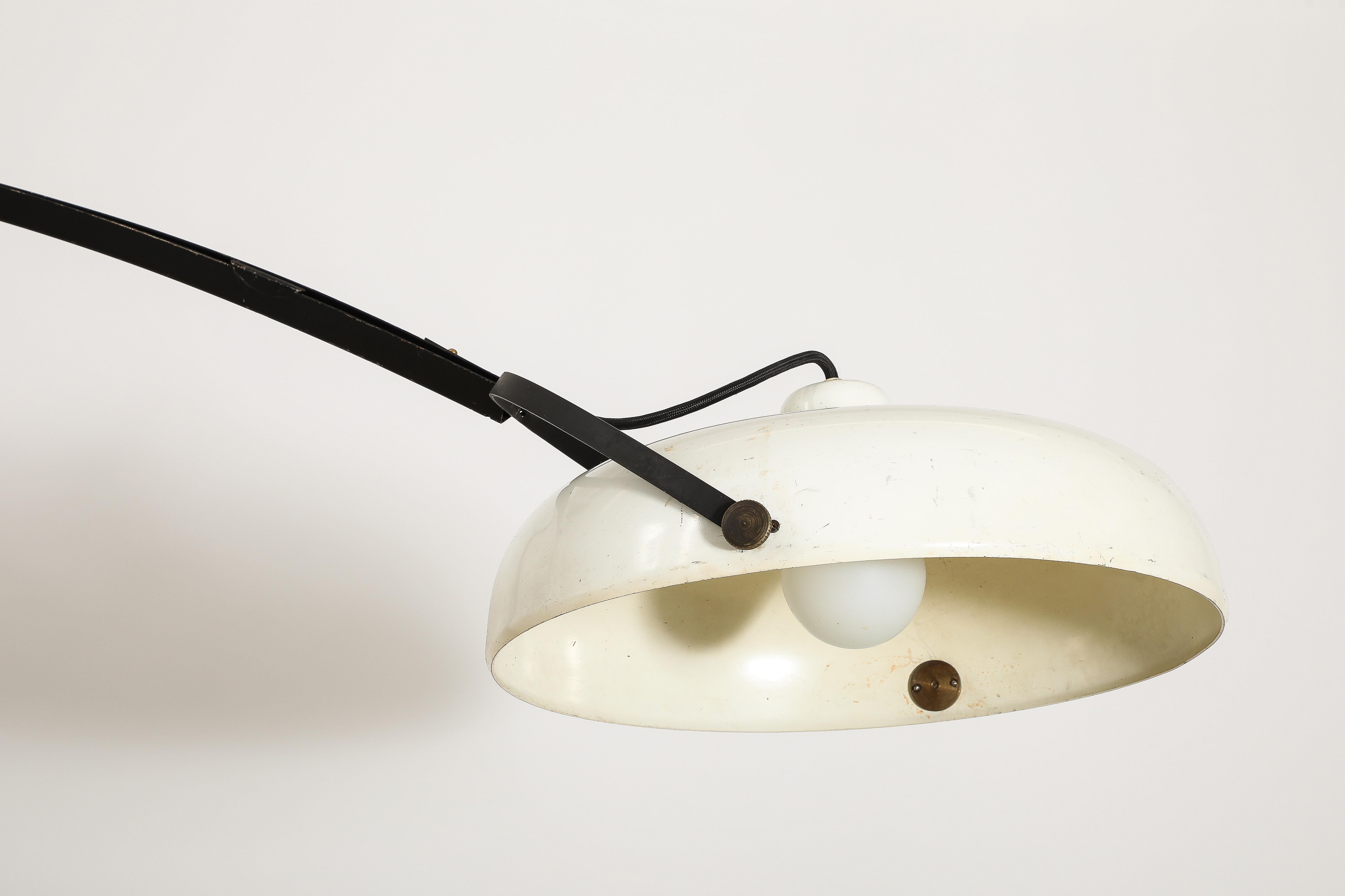 Grand luminaire à contrepoids de Stilnovo, Italie, années 1960 en vente 2