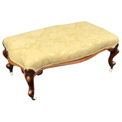 Großer antiker Country-House-Hocker aus Nussbaumholz