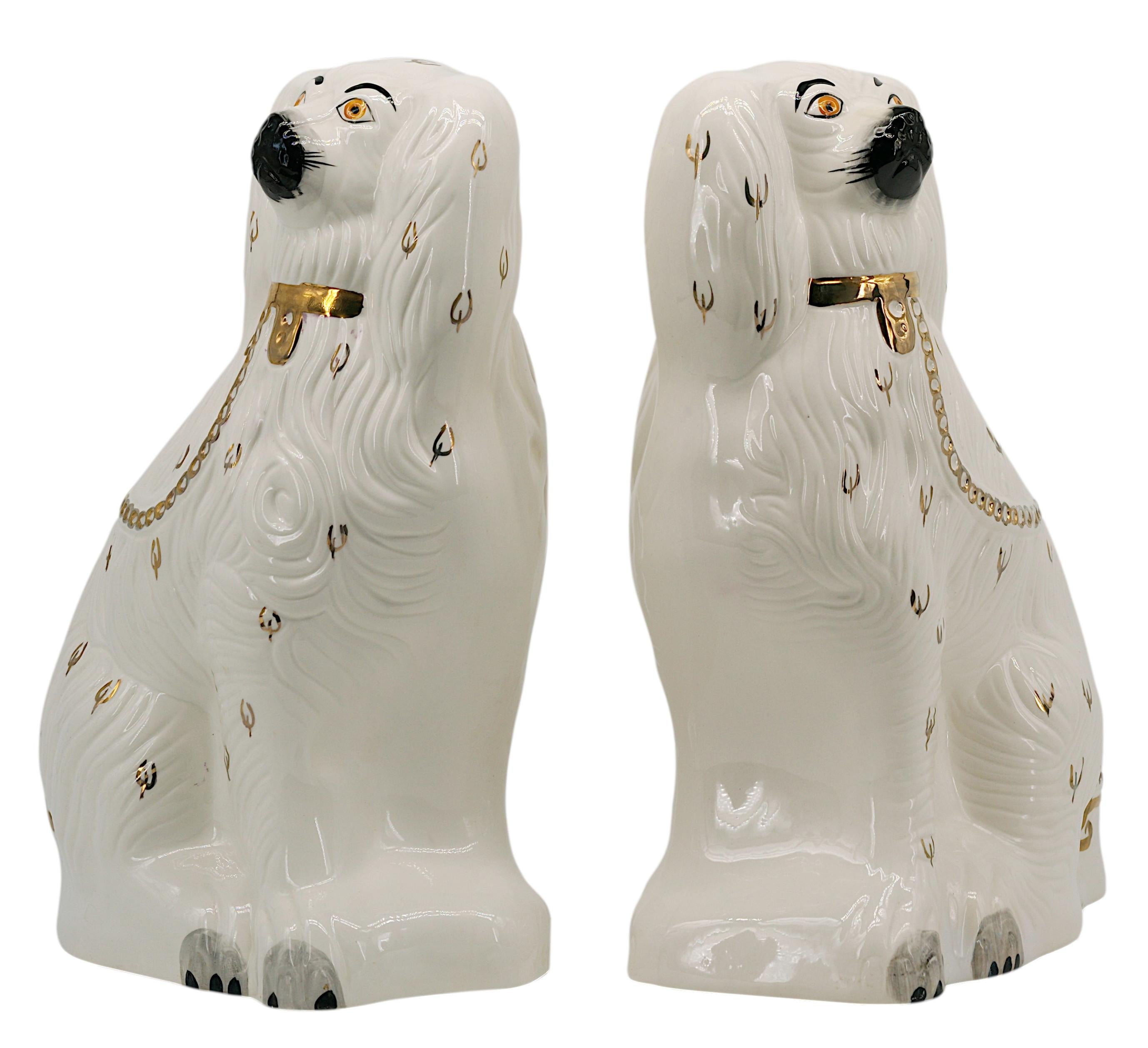 Large Couple of Ceramic Staffordshire Spaniels, ca.1950 In Excellent Condition For Sale In Saint-Amans-des-Cots, FR