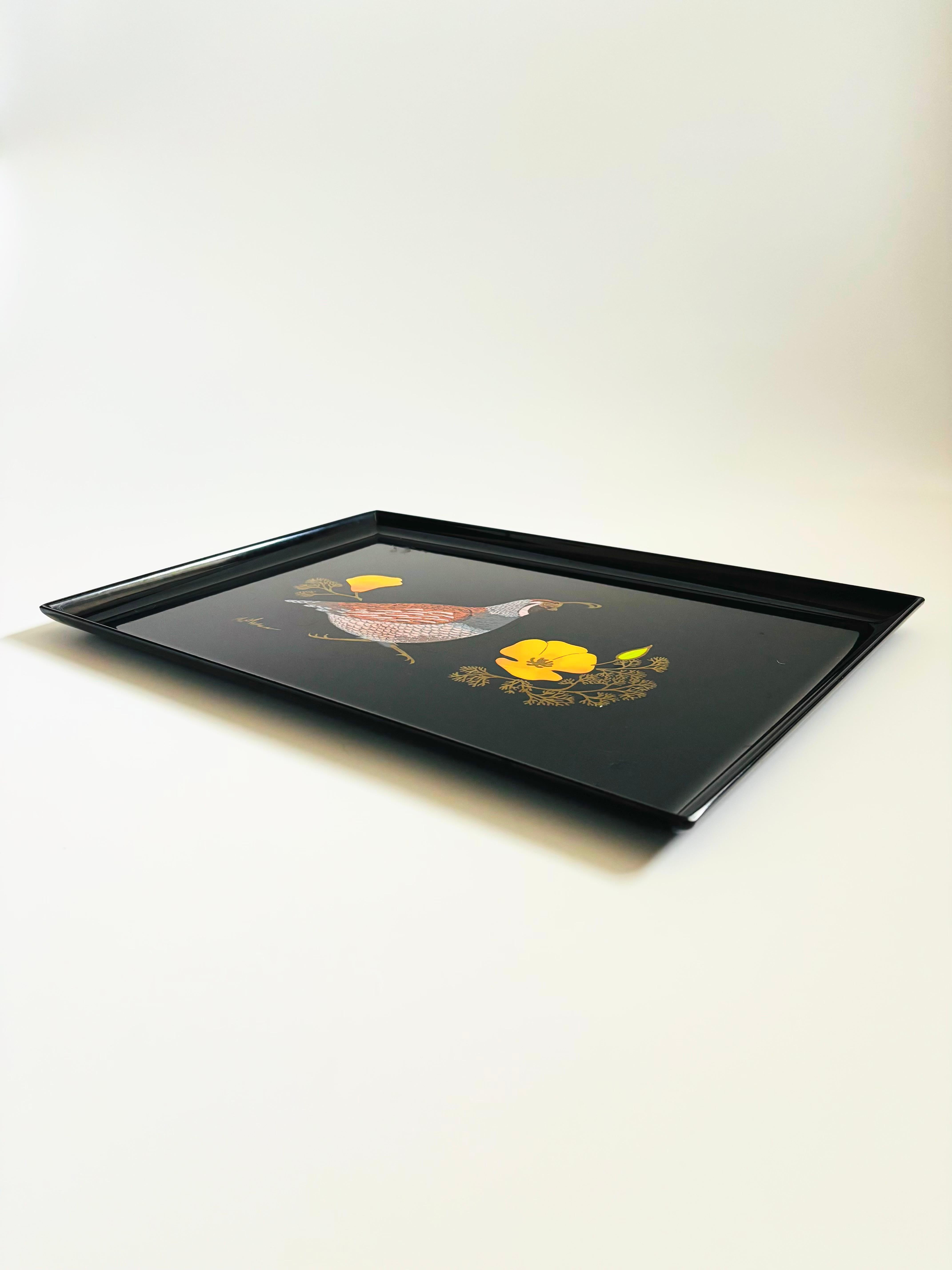 Mid-Century moderno Vassoio grande Couroc Quaglia e papaveri in vendita