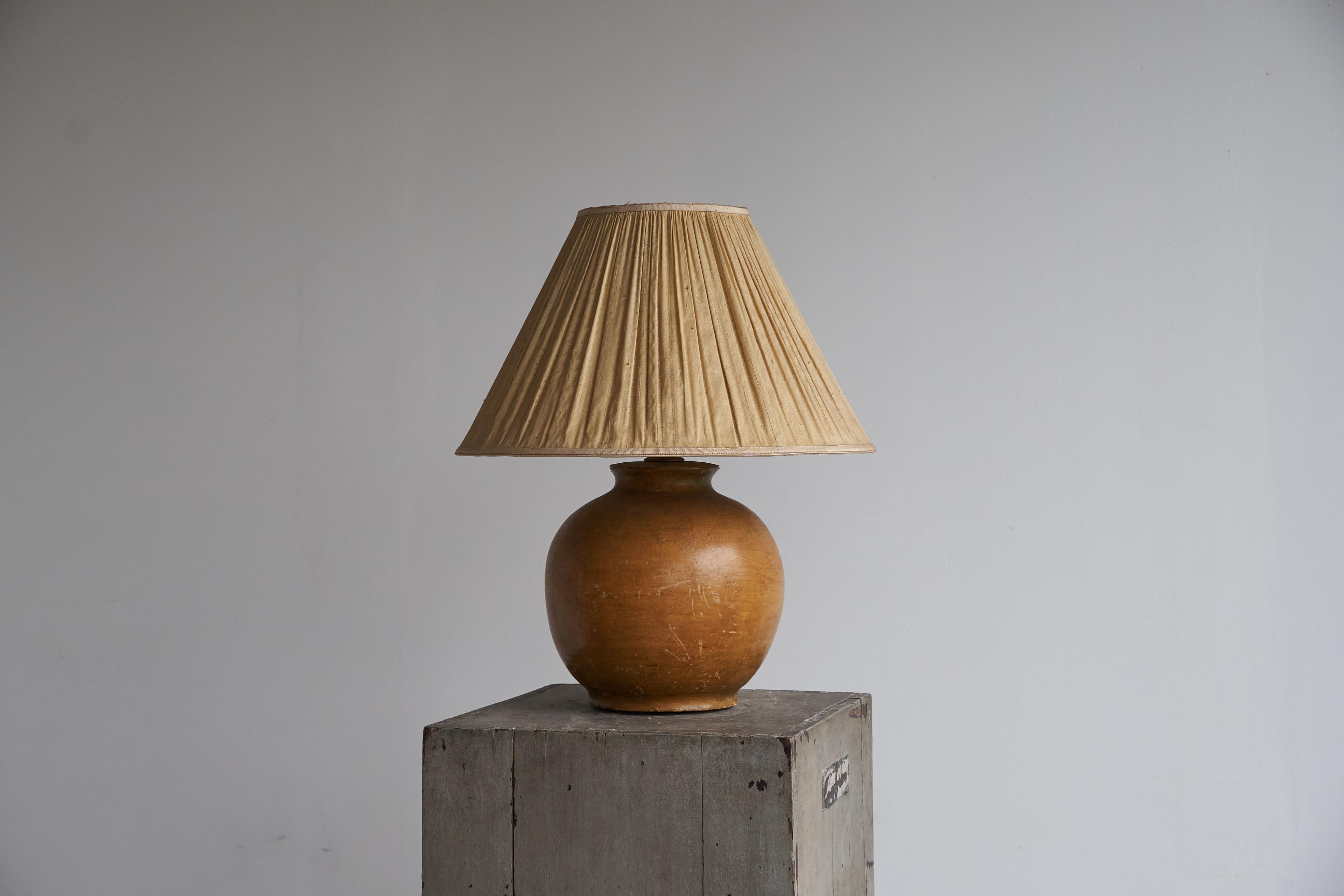 Large Craquelé Studio Pottery Table Lamp with Original Shade 1950s For Sale 1