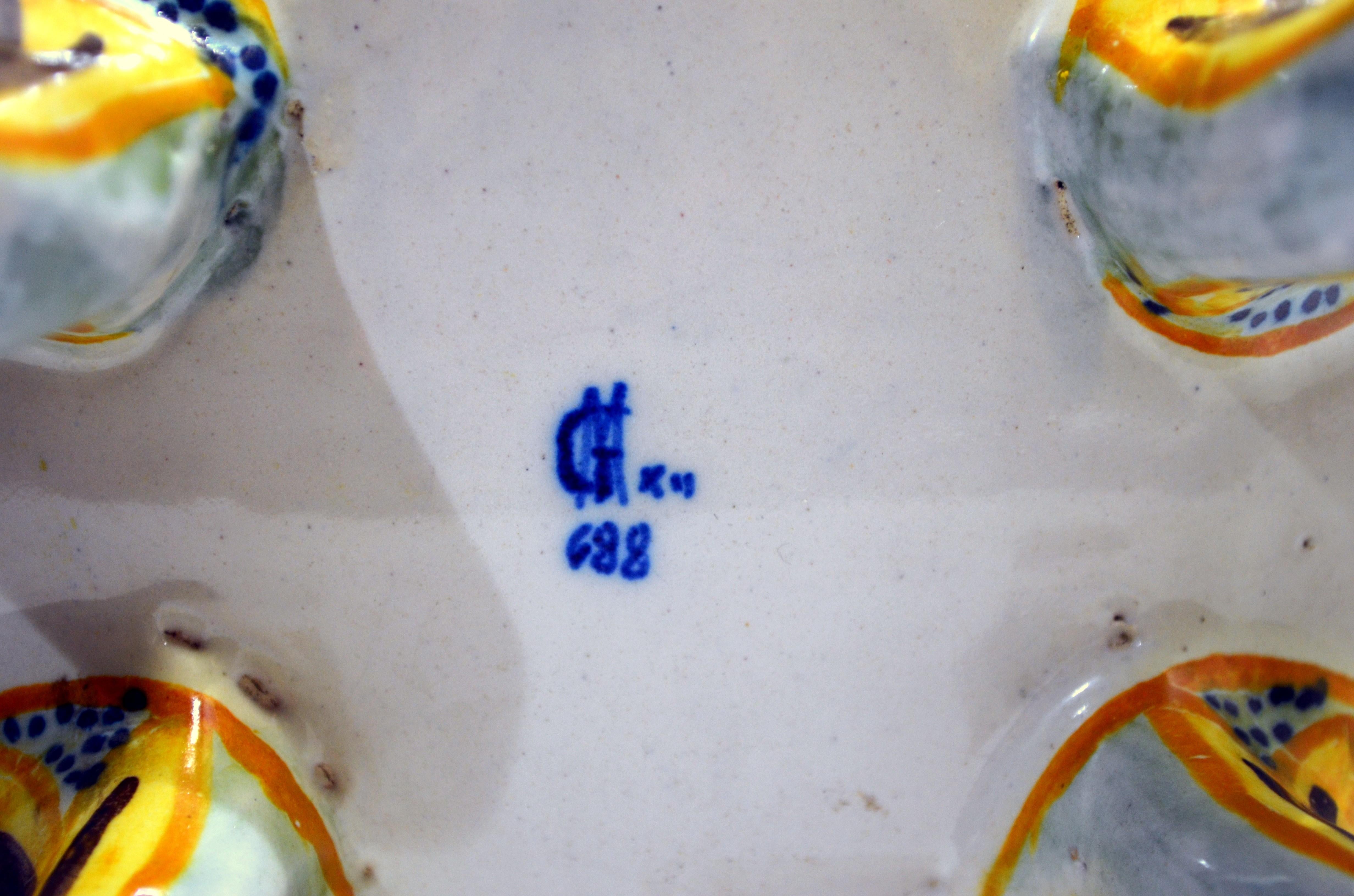 Großer crescent-Pflanzgefäß aus Desvres-Erdgeschirr, signiert Geo Martel, frühes 20. Jahrhundert im Zustand „Gut“ im Angebot in ARGENTEUIL, FR