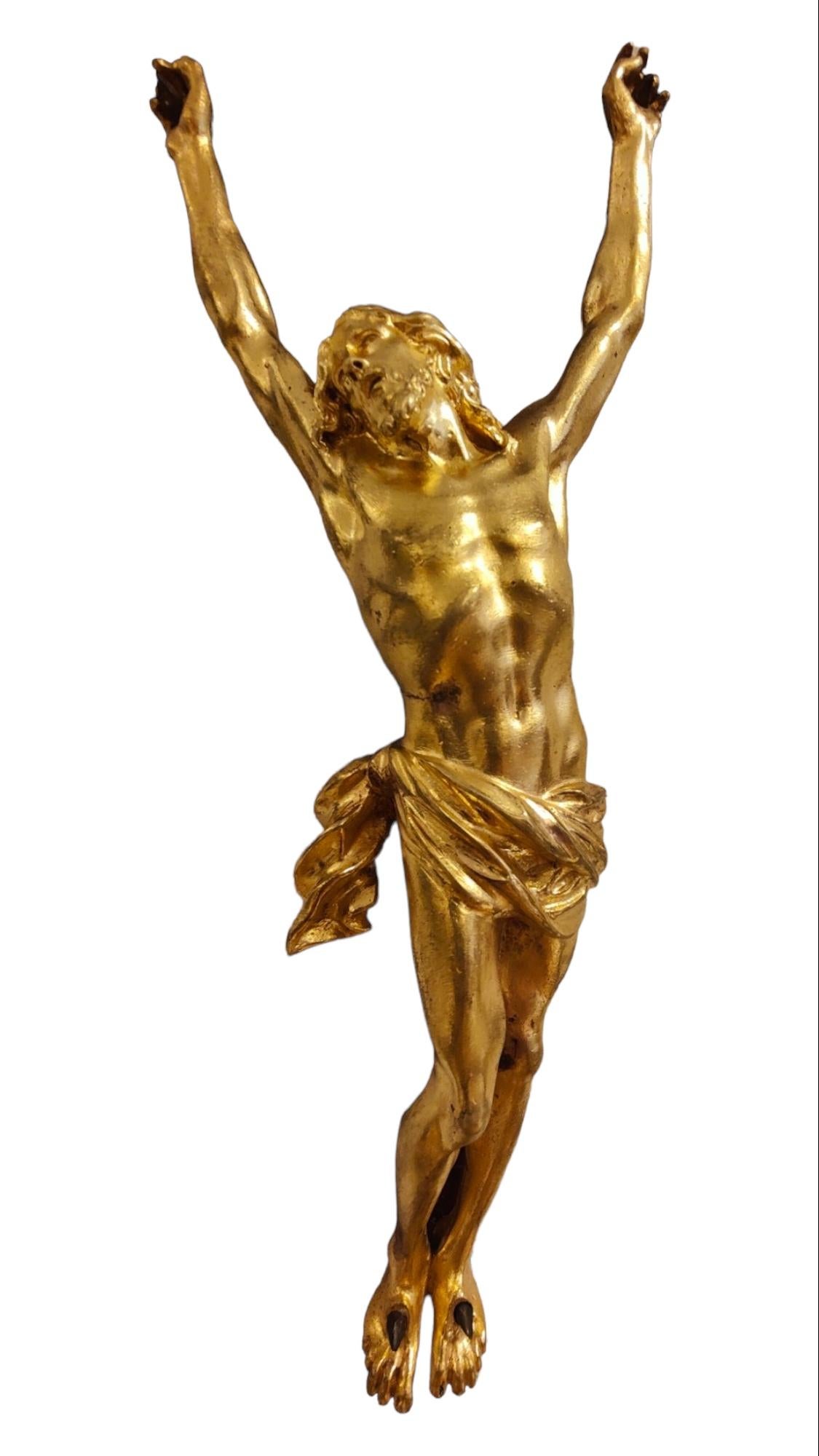 Large Cross With Christ In Gilt Bronze From The 17th Century For Sale 8