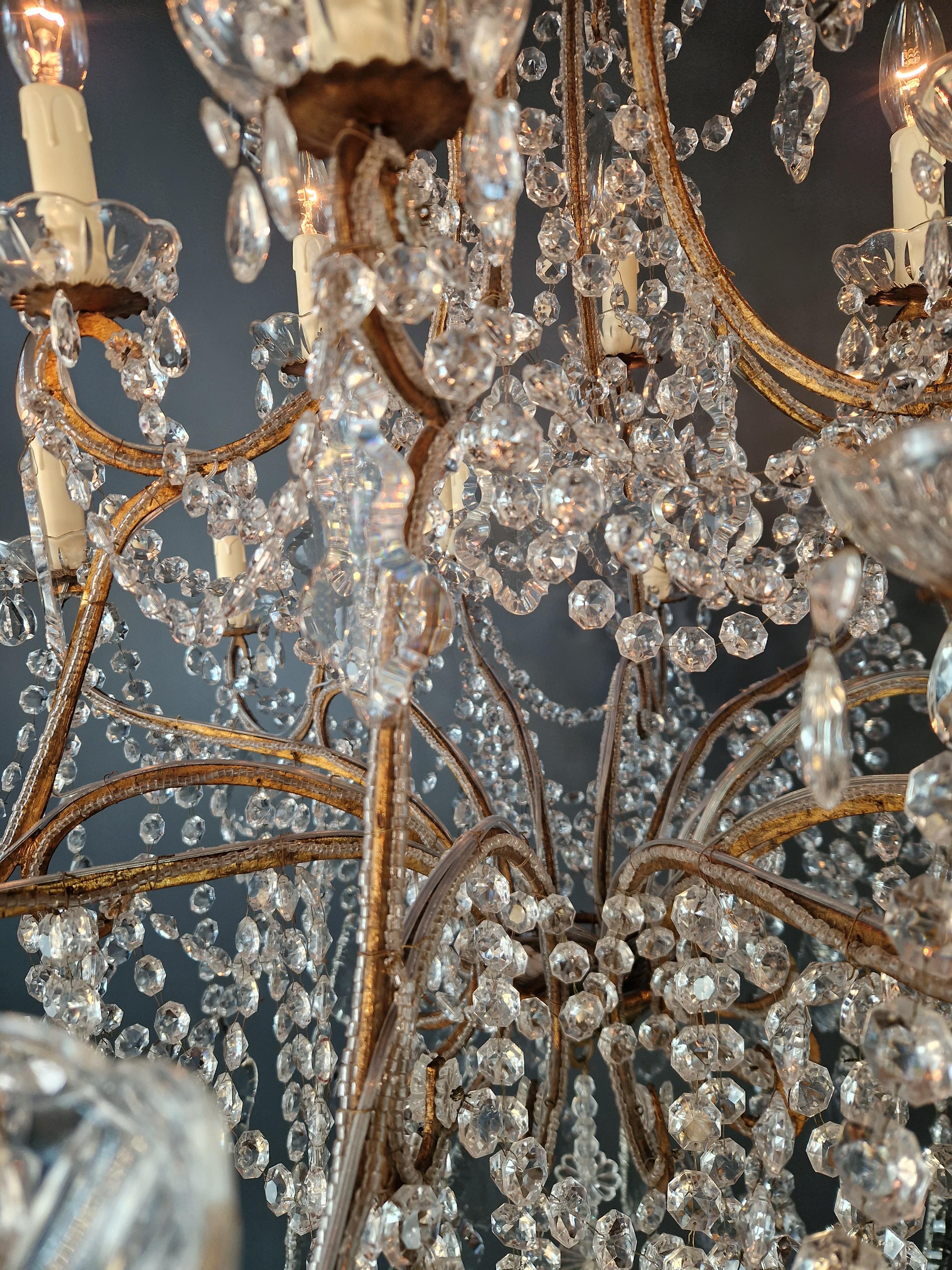 XVIIIe siècle Grand candélabre en cristal, lustre antique, classique, traditionnel, solide, large en vente