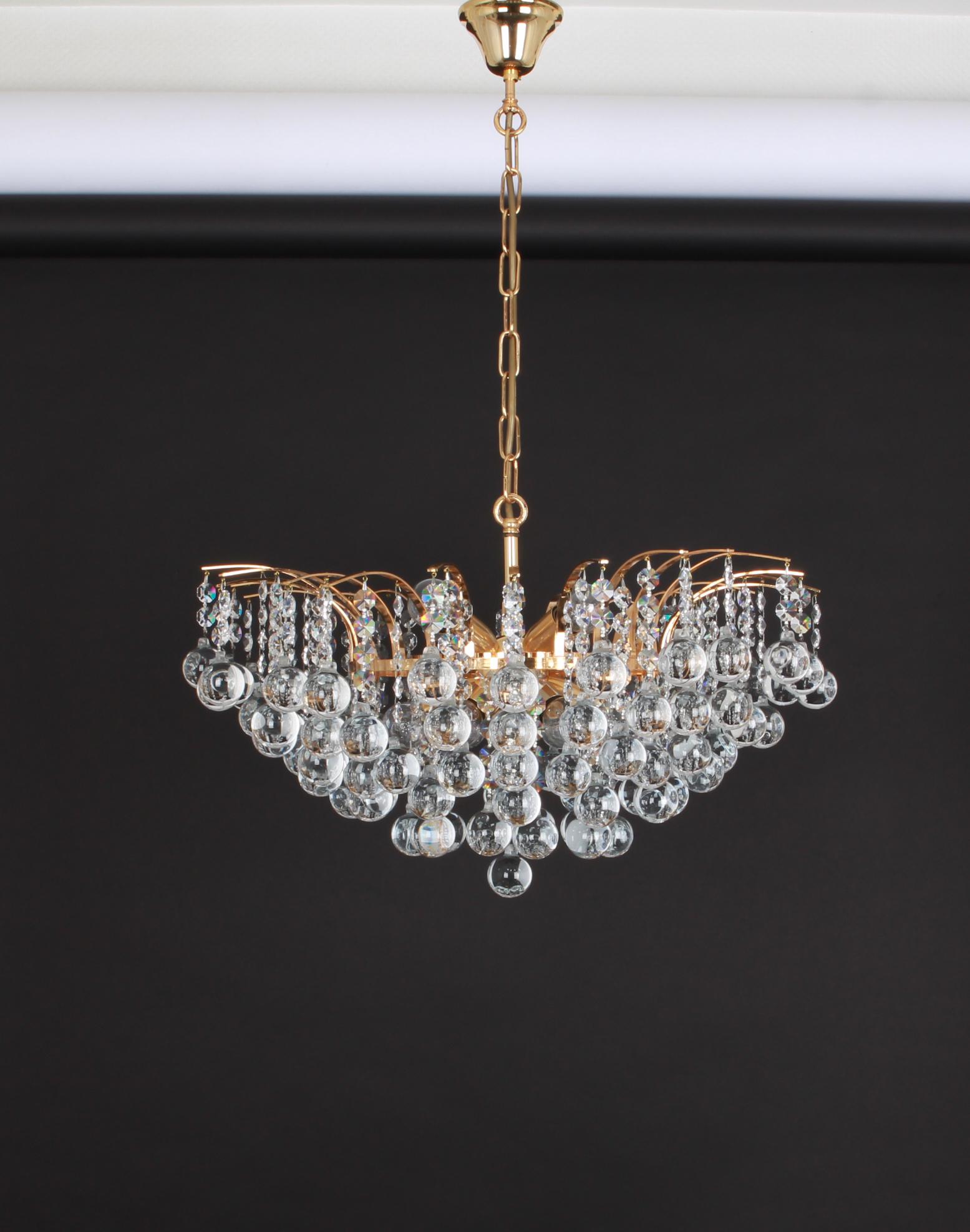 Large Crystal Glass Chandelier by Christoph Palme, Germany, 1970s In Good Condition In Aachen, NRW