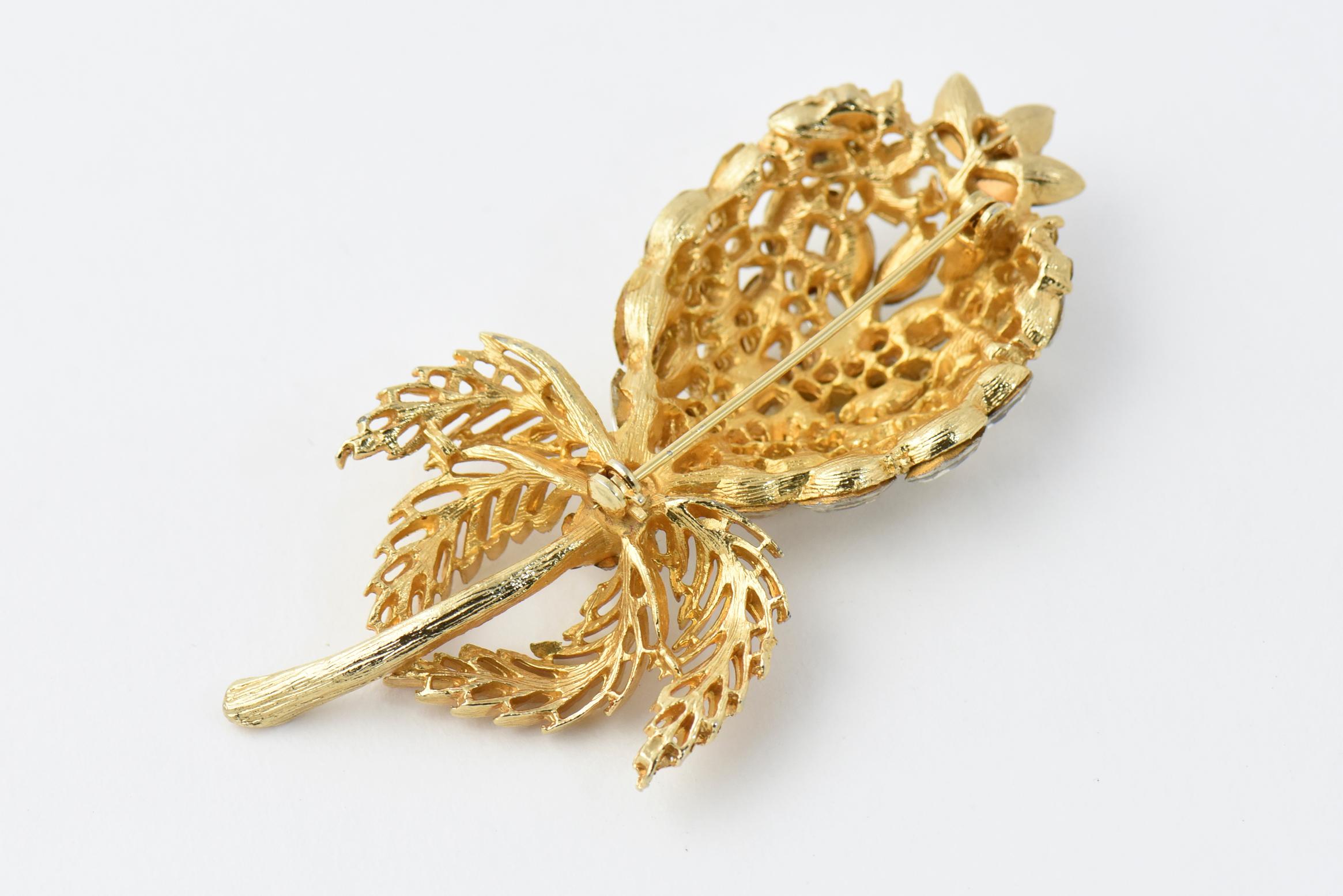 Large Crystal Gold Gilt Metal Flower Brooch In Good Condition For Sale In Miami Beach, FL