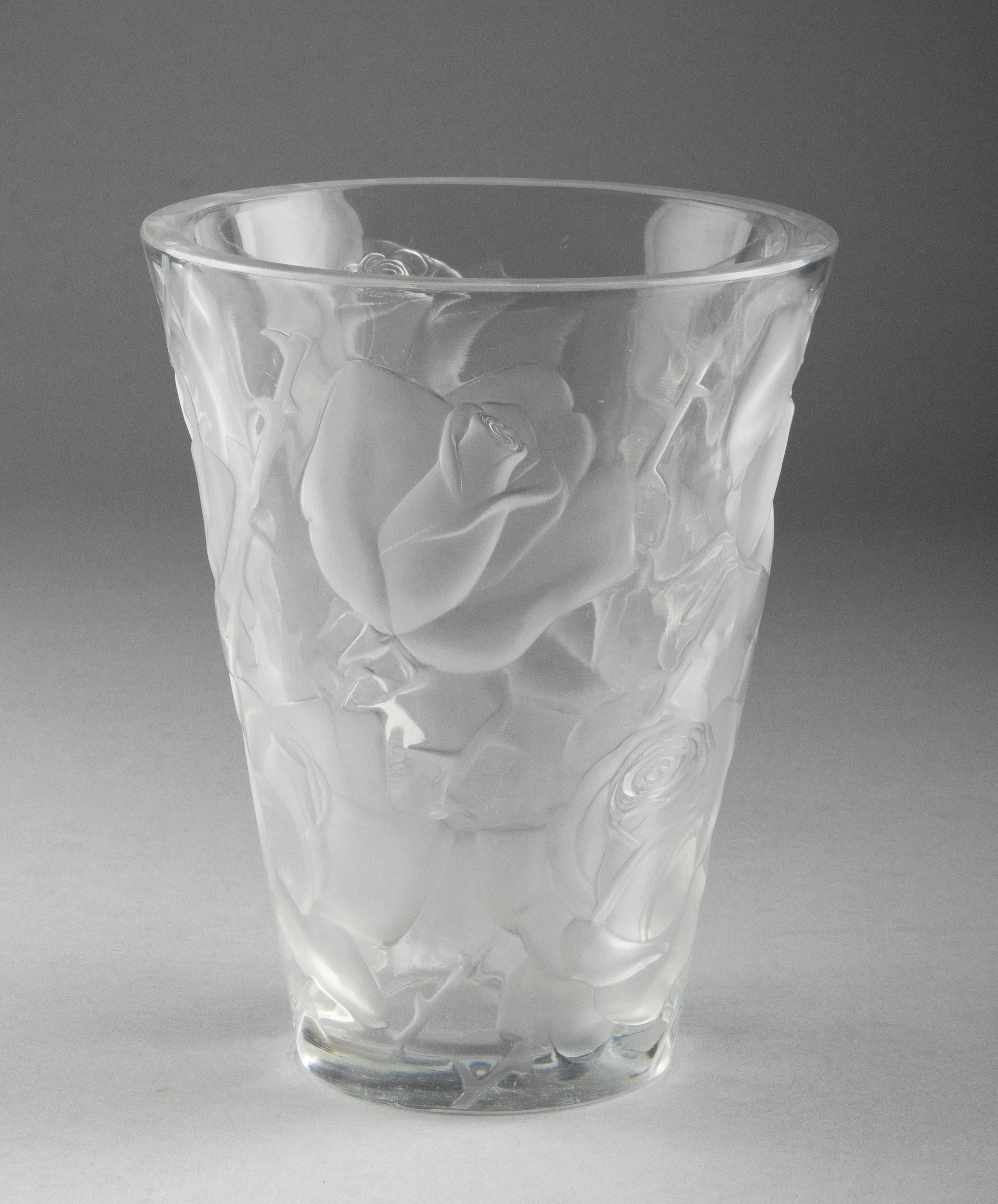 Large Crystal Vase by Lalique Model Ispahan with Etched & Frosted Roses 9