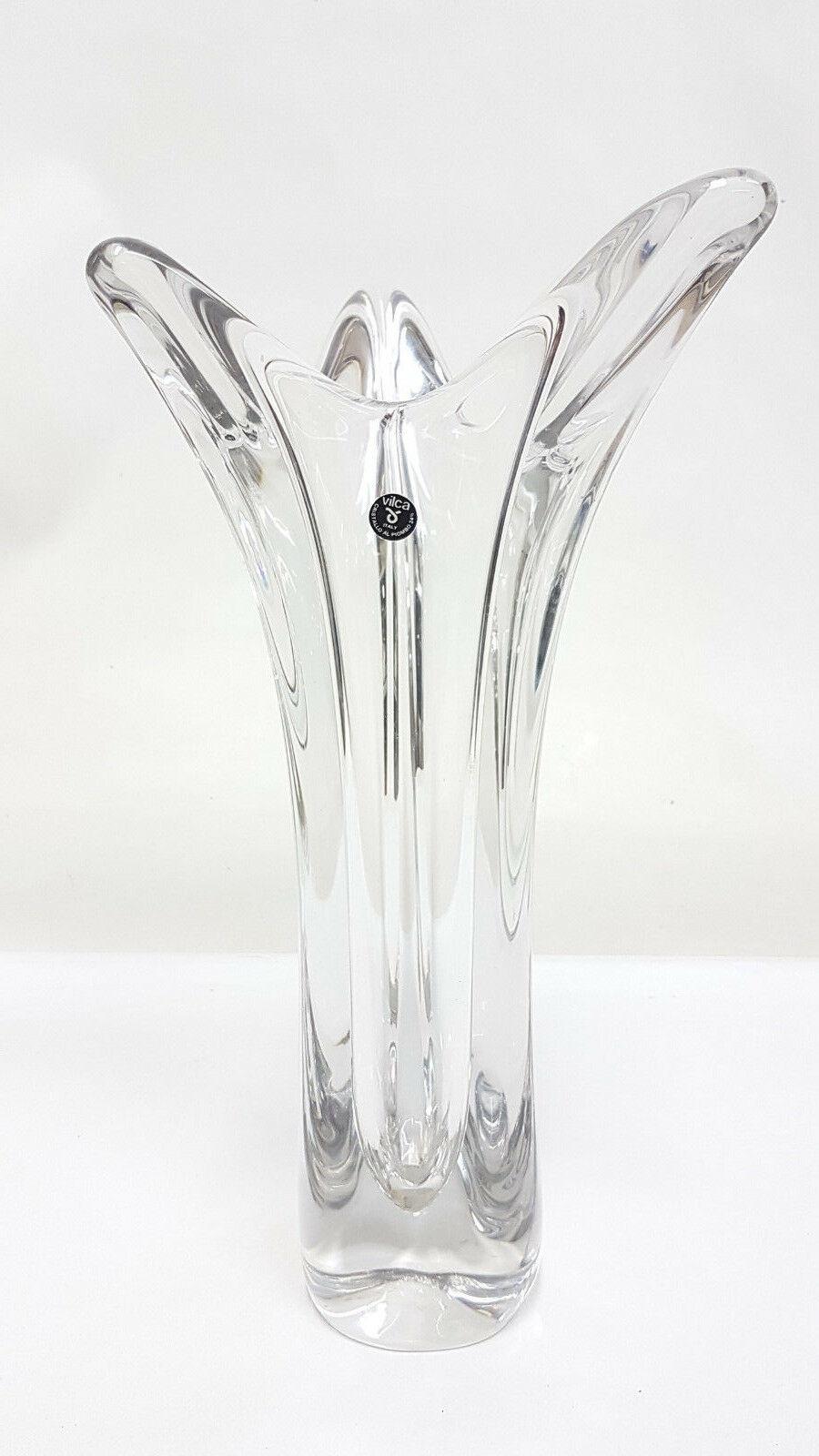 Large hand-blown crystal flower vase, production of the master umberto clanetti for colle vilca

It measures 38 cm in height, in excellent storage conditions.