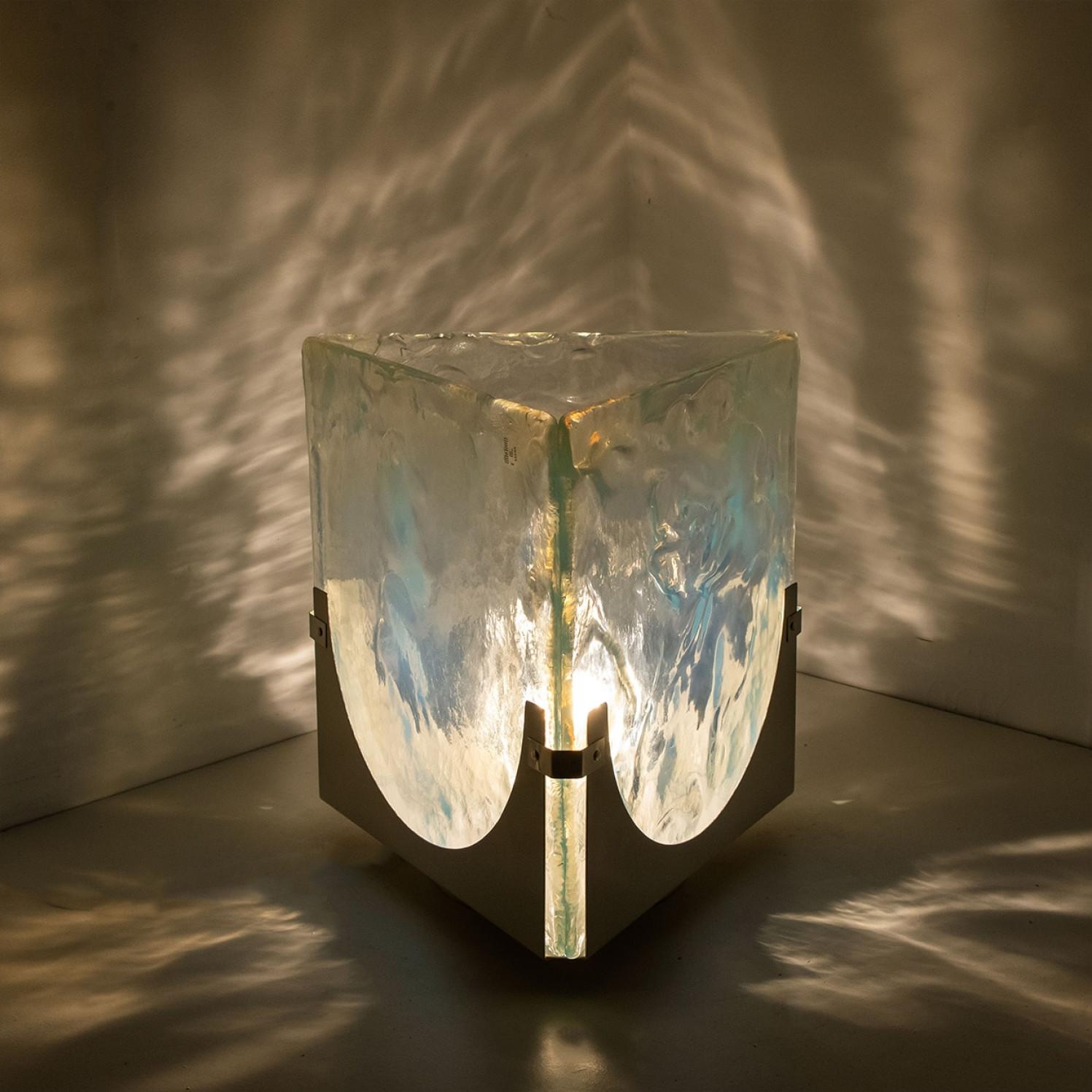 Mid-Century Modern Large Cube Shaped Blue Glass Floor and Table Light from Leucos, 1970 For Sale