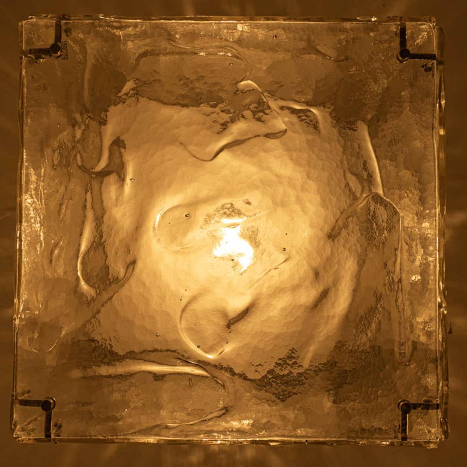 Large Cube Shaped Glass Floor and Table Light by Carlo Nason, 1970 en vente 2