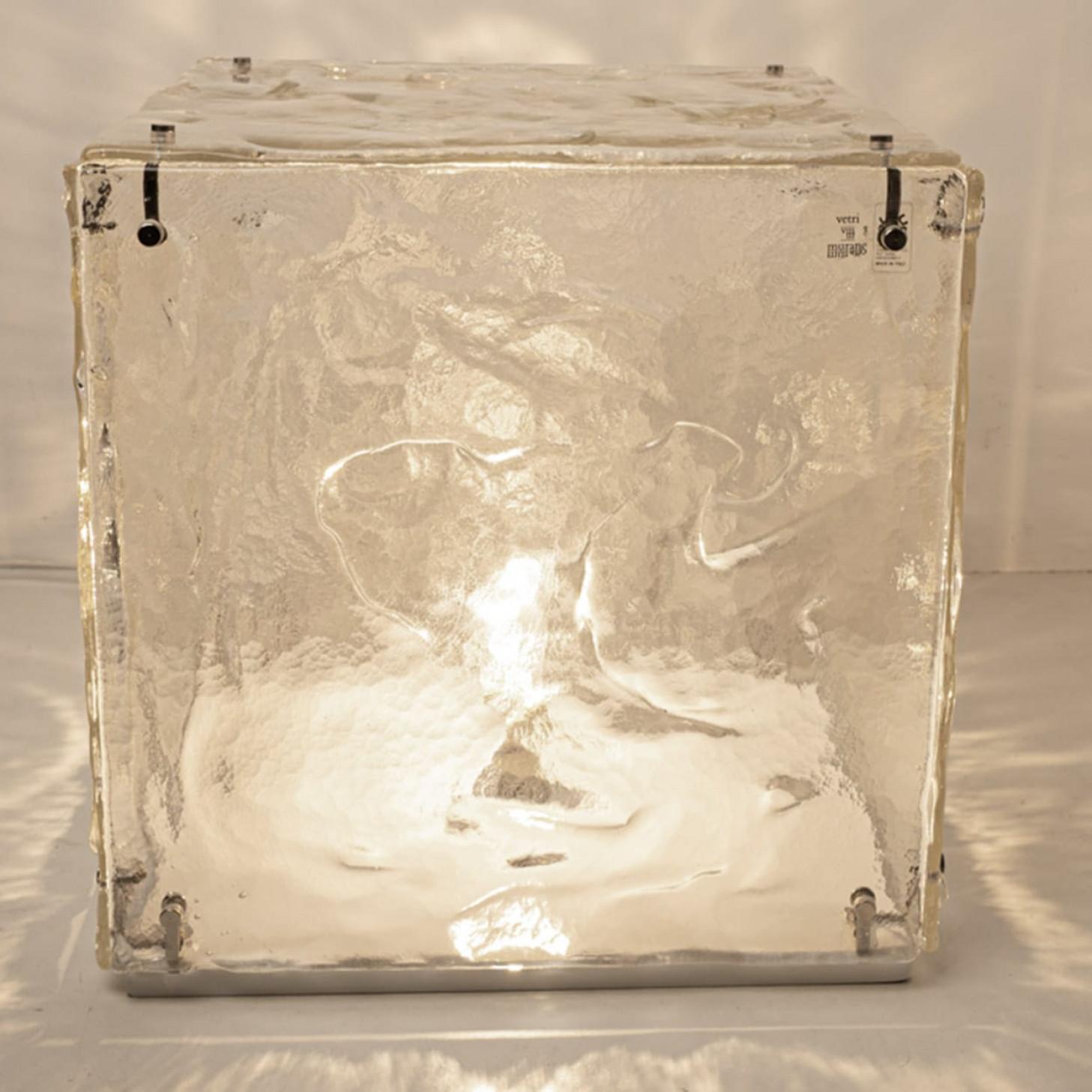 Large Cube Shaped Glass Floor and Table Light by Carlo Nason, 1970 en venta 7