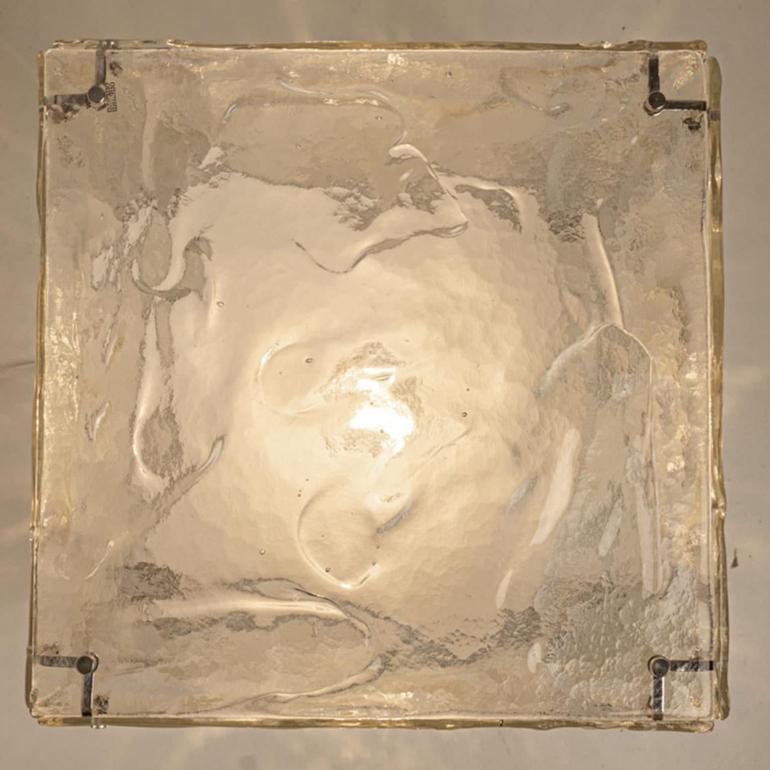 Large Cube Shaped Glass Floor and Table Light by Carlo Nason, 1970 In Good Condition For Sale In Rijssen, NL