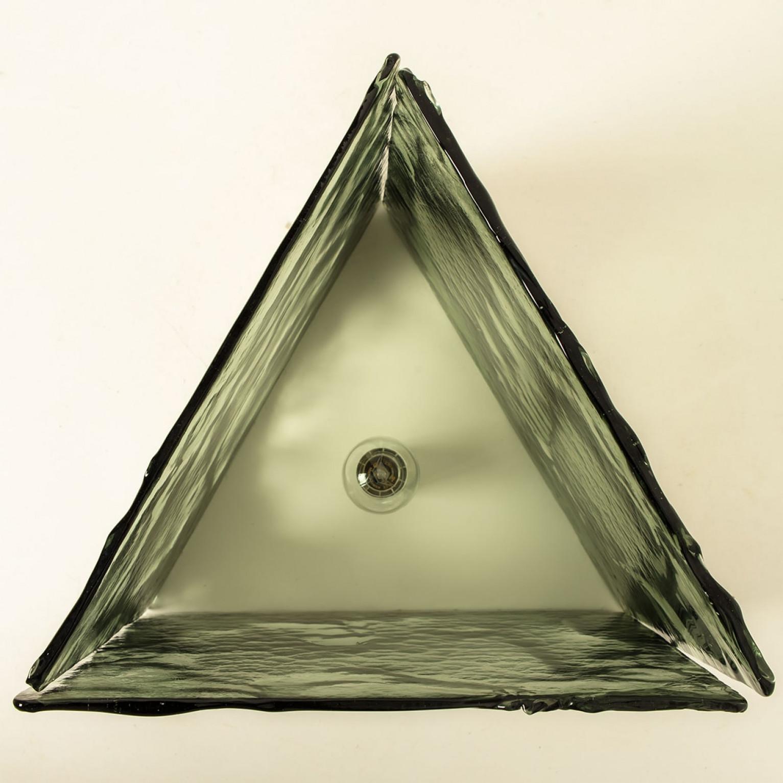 Gran lámpara de pie y sobremesa de cristal verde en forma de cubo de Leucos, 1970 Austríaco en venta