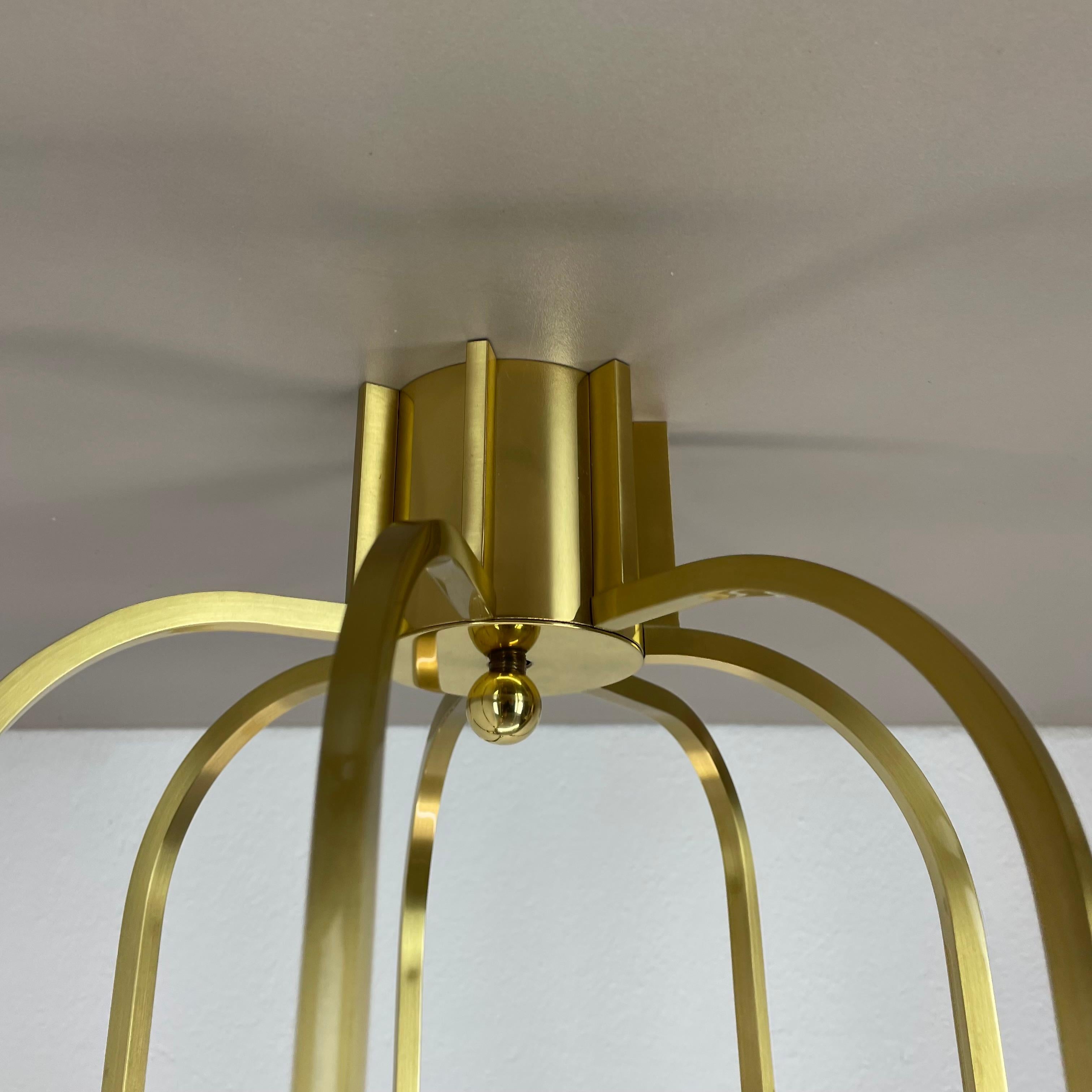 XX secolo Grande plafoniera CUBIC in ottone a 7 lampadine in stile Stilnovo, Italia anni '70 in vendita
