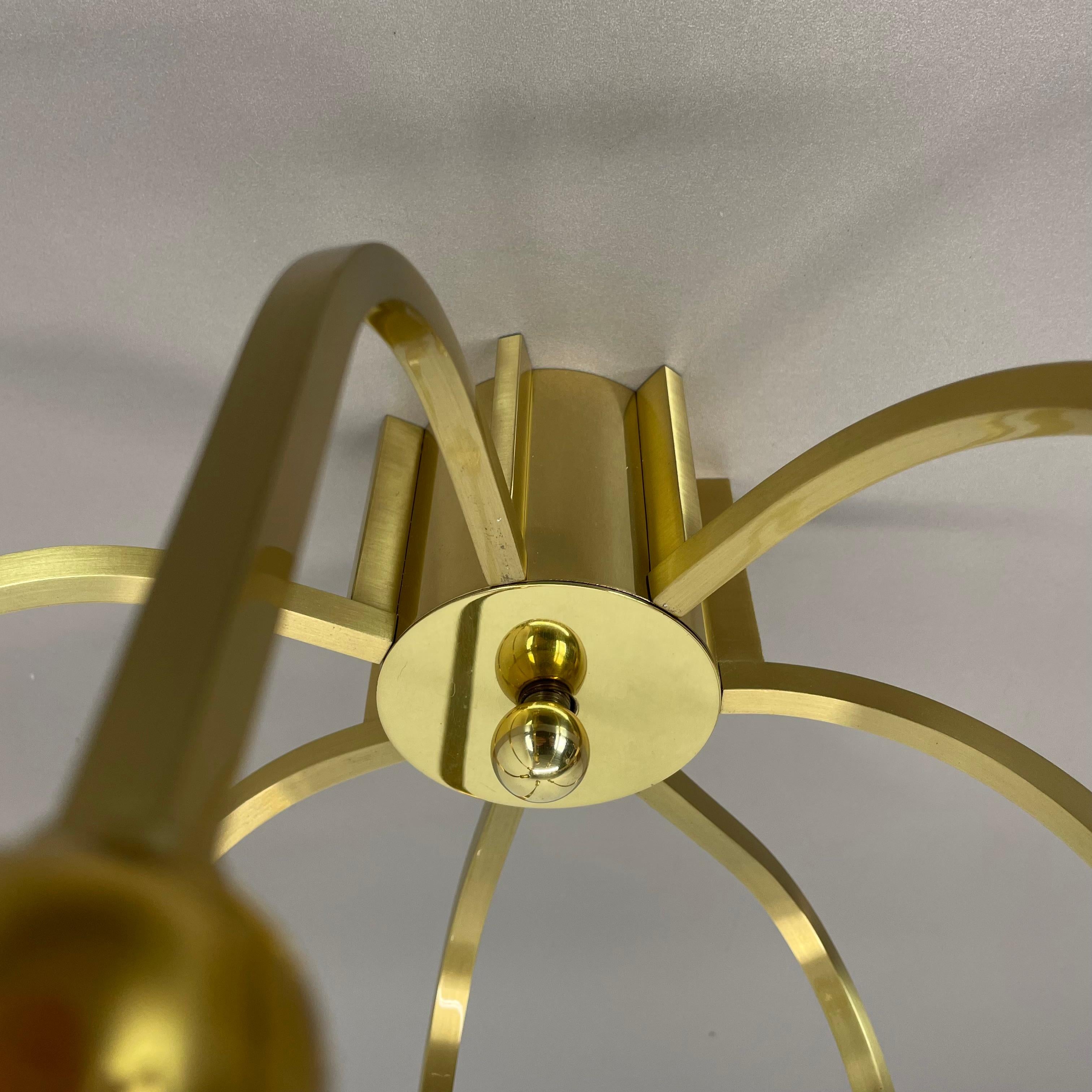 Metallo Grande plafoniera CUBIC in ottone a 7 lampadine in stile Stilnovo, Italia anni '70 in vendita