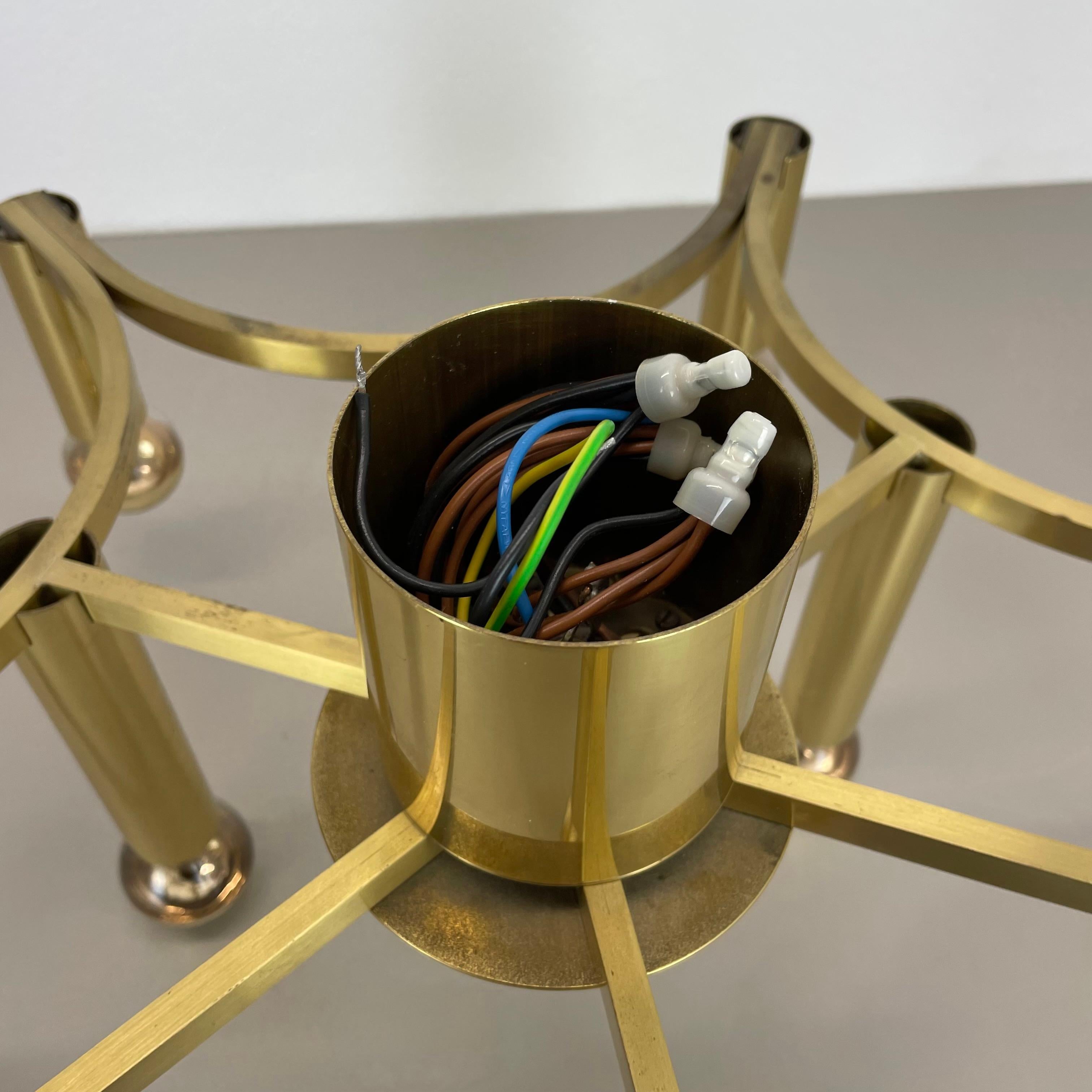 Grande plafoniera CUBIC in ottone a 9 lampadine in stile Stilnovo, Italia anni '60 in vendita 8