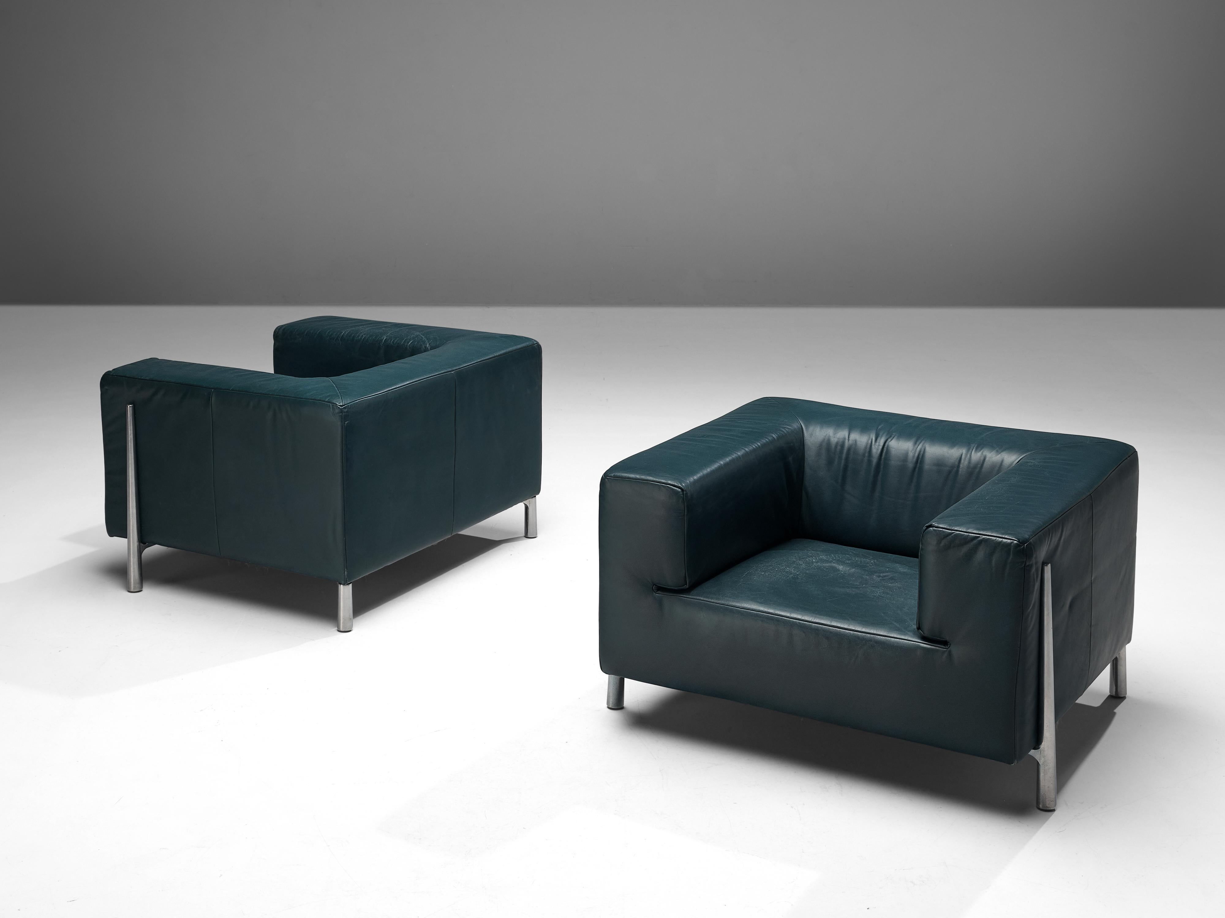 Lounge chairs, steel, leather, Europe, 1970s

These cubic armchairs show elegant steel details. The combination of steel and leather gives these lounge chairs a modern and sophisticated look. This is being emphasized by the nice color of the