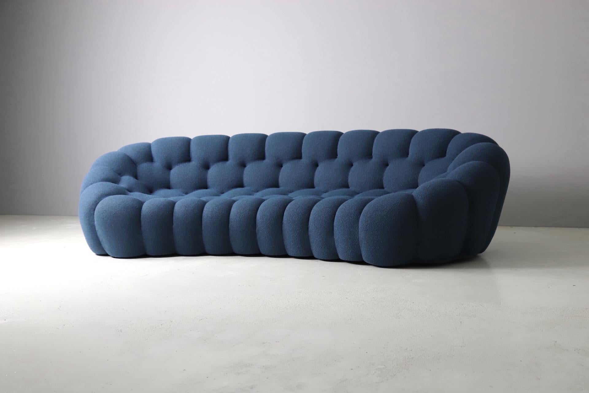 Large curved 'Bubble 2' sofa designed by contemporary designer Sacha Lakic and produced by Roche Bobois in France. The condition of the sofa is near perfect, it was only used for shop display. This is the largest model of this series and provides