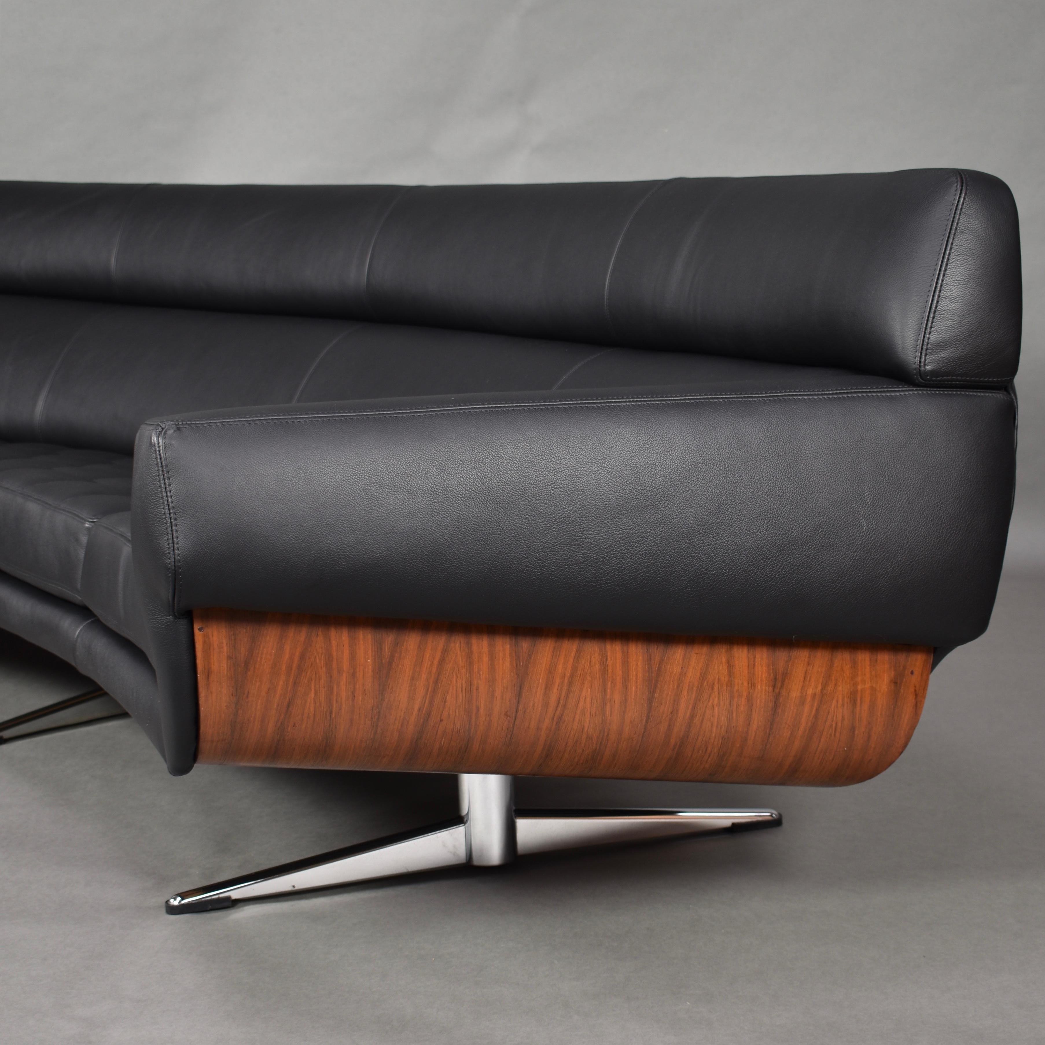 Large Curved Sofa in Rosewood and Leather by Martin Stoll, Germany, circa 1960 In Good Condition In Pijnacker, Zuid-Holland