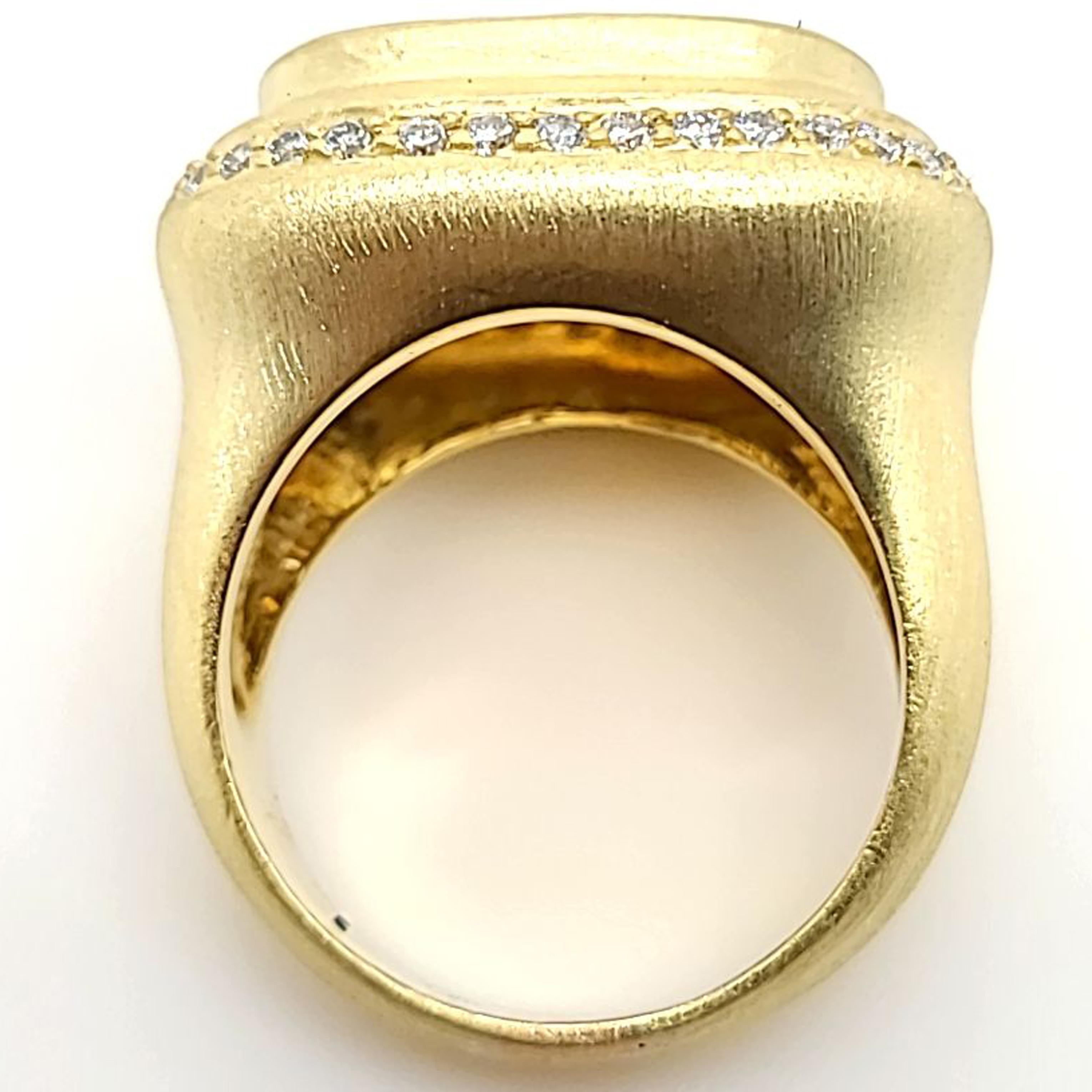 Large Cushion Citrine and Diamond Cocktail Ring In Good Condition For Sale In Coral Gables, FL