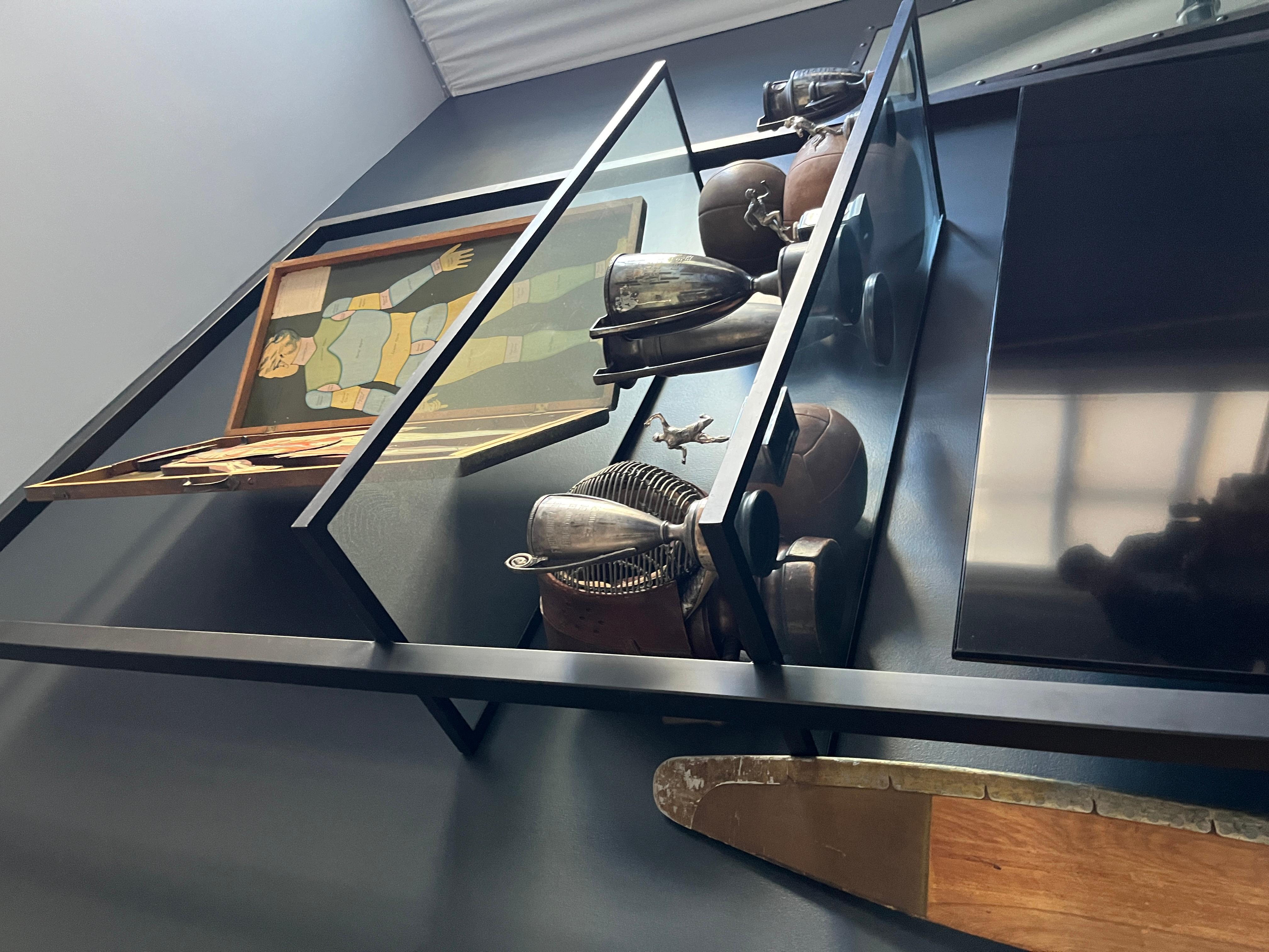 Large Custom Floating Steel and Glass Shelf c. 2014 In Good Condition For Sale In San Francisco, CA