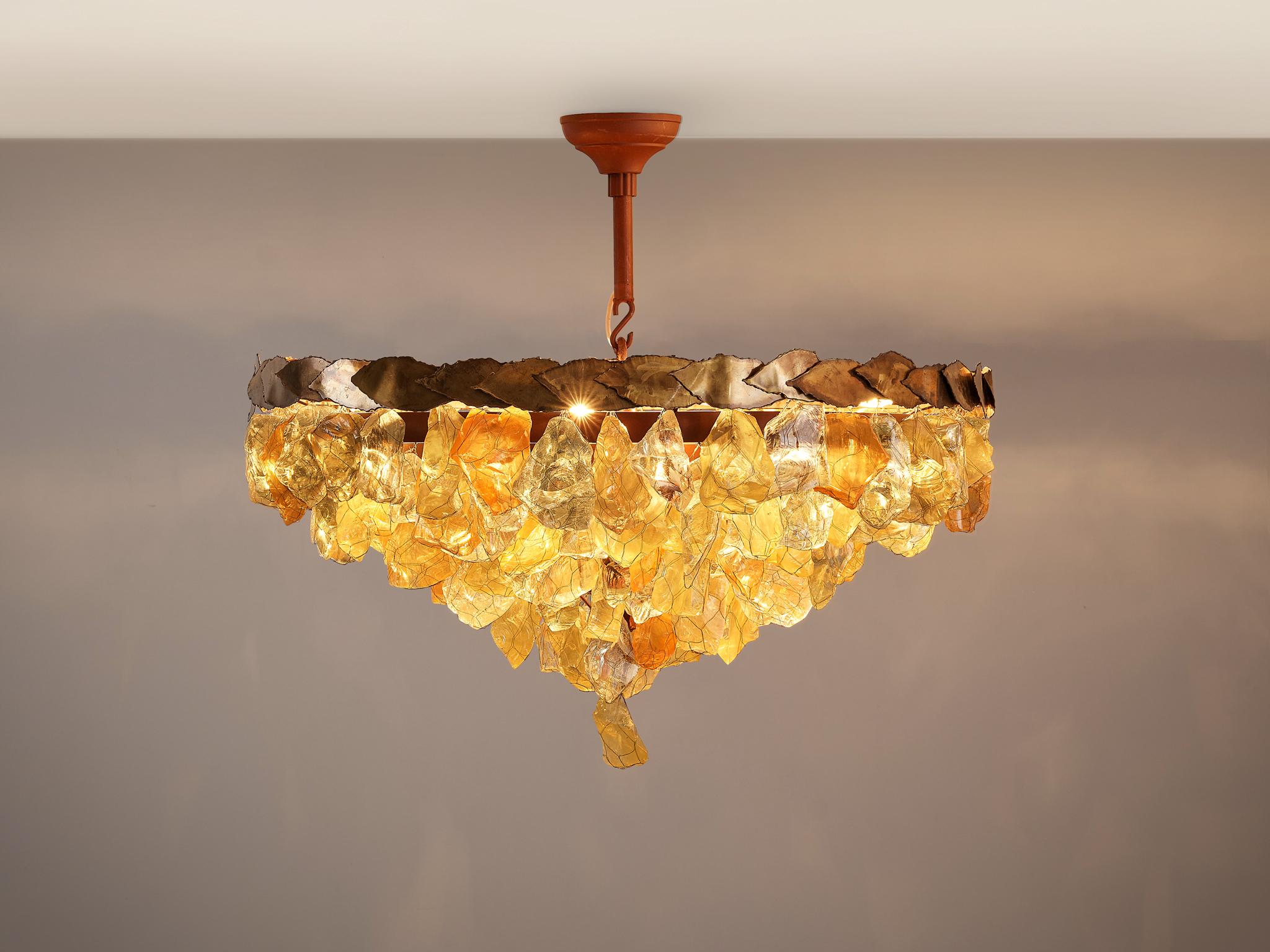 Grand French Chandeliers with Colorful Glass and Brass Leaves  In Good Condition In Waalwijk, NL