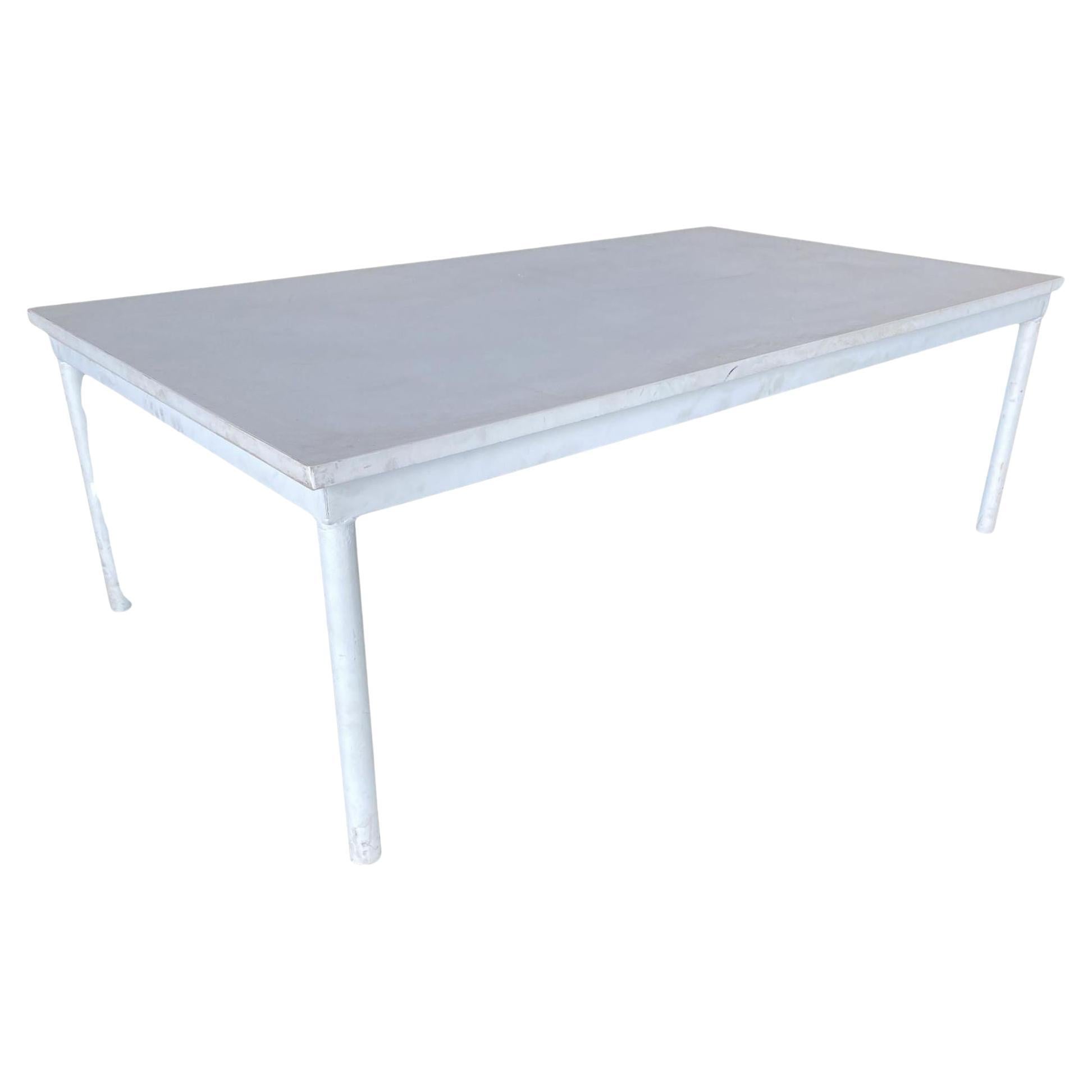 Grande table basse moderniste faite sur-mesure