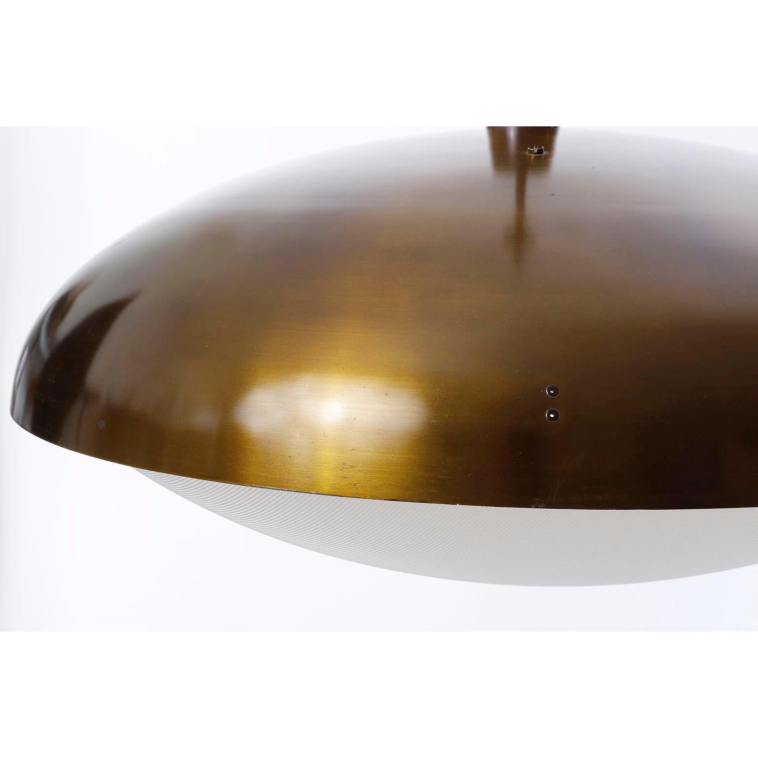 Grande lampadario a sospensione su misura J.T. Kalmar, Plexiglass di rame, anni '70 In condizioni buone in vendita a Hausmannstätten, AT